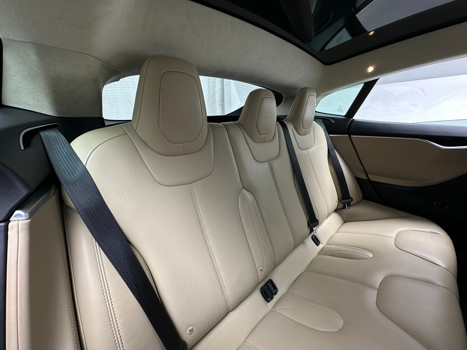 Thumbnail: 2017 Tesla Model S - 4