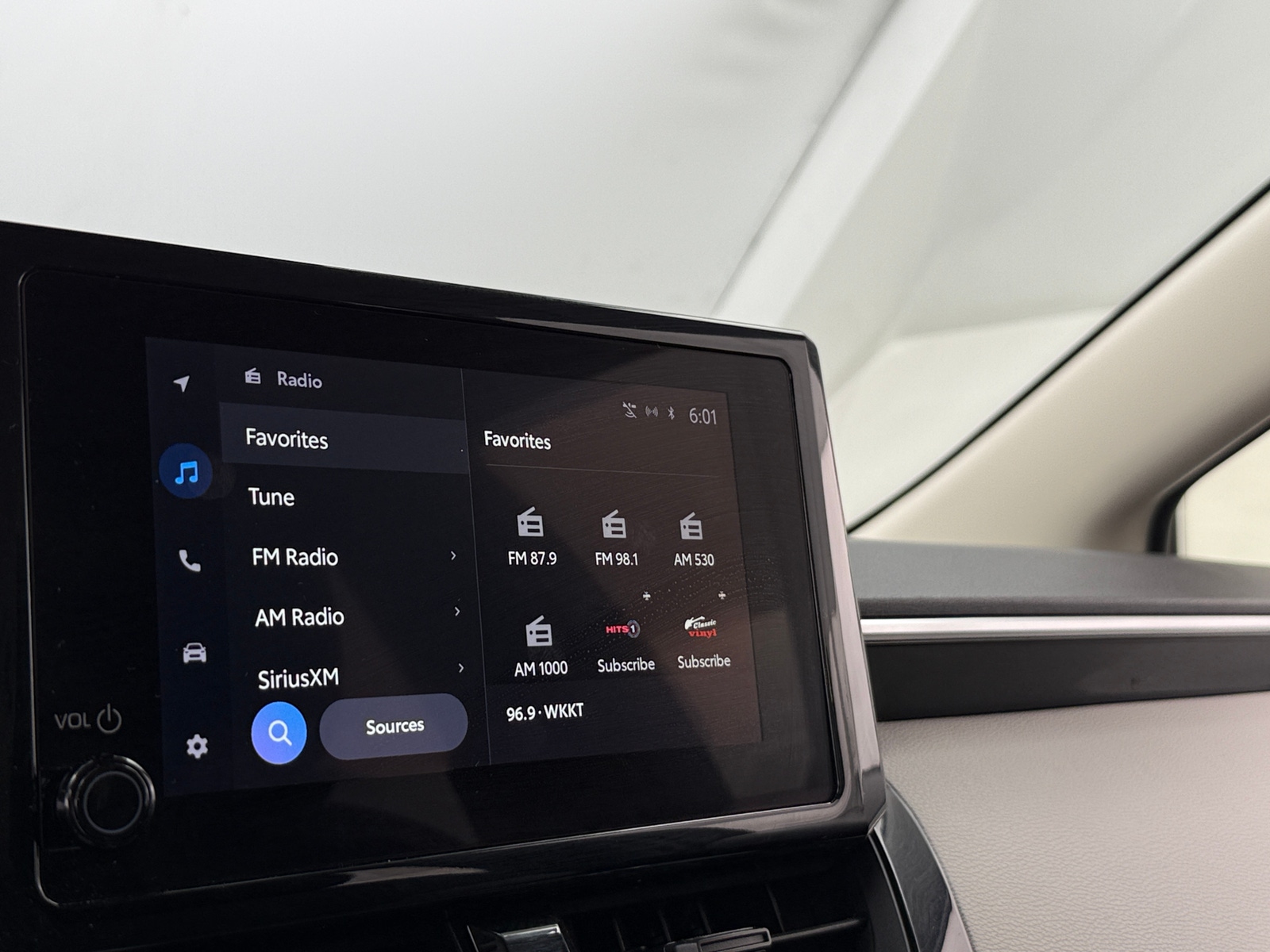 Thumbnail: 2023 Toyota Corolla - 4