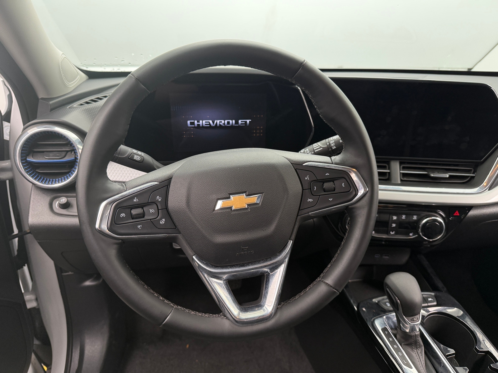 Thumbnail: 2025 Chevrolet Trax - 5
