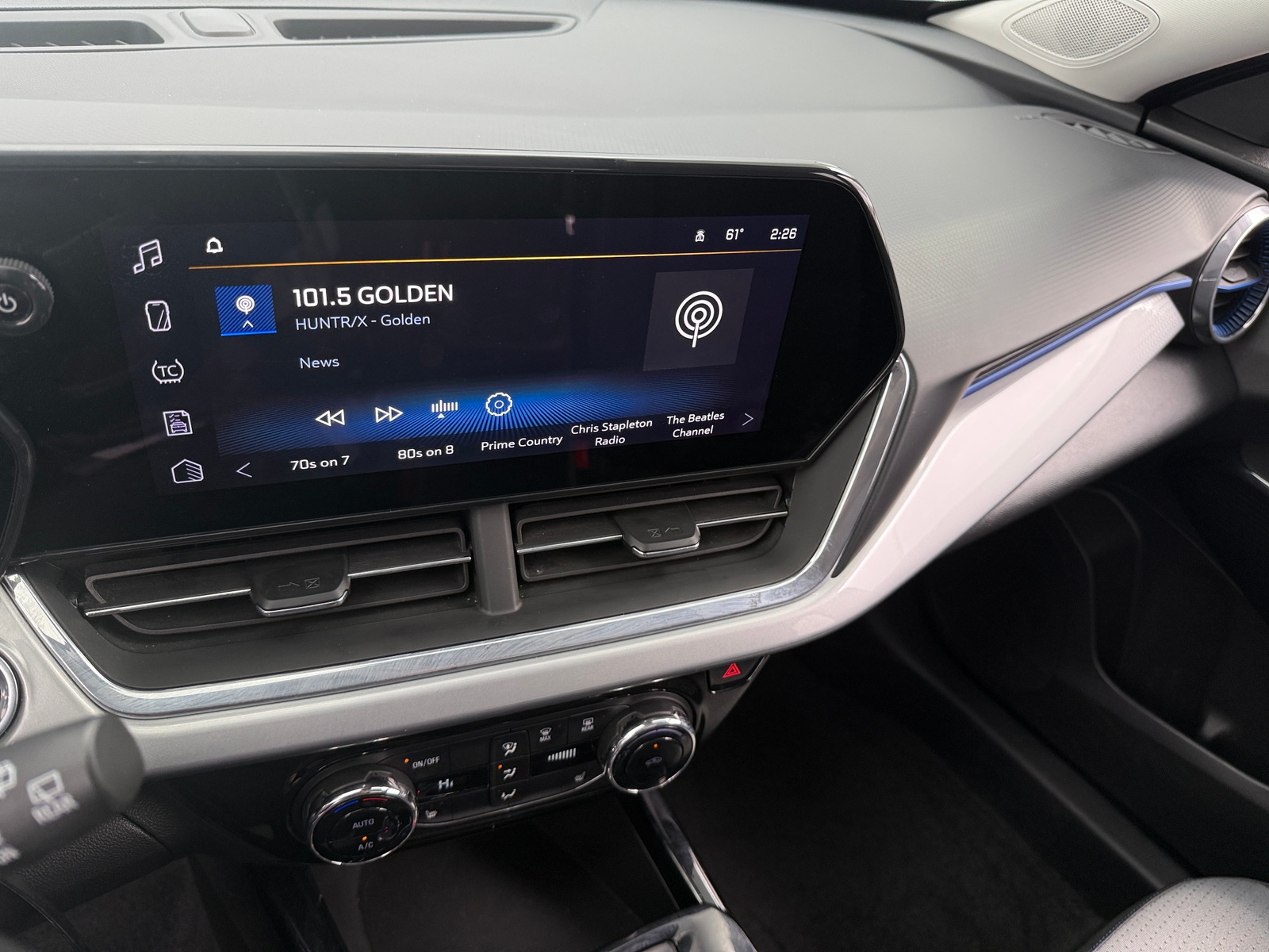 Thumbnail: 2025 Chevrolet Trax - 4