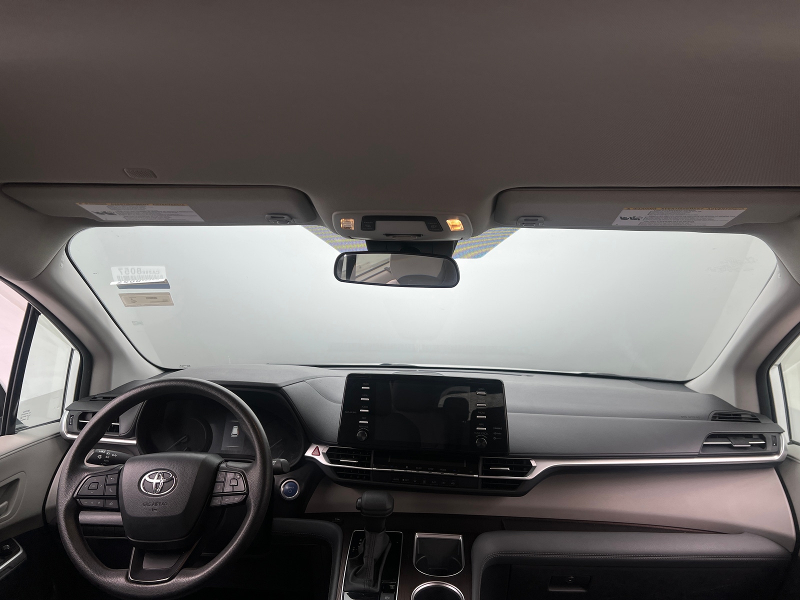 Thumbnail: 2024 Toyota Sienna - 3