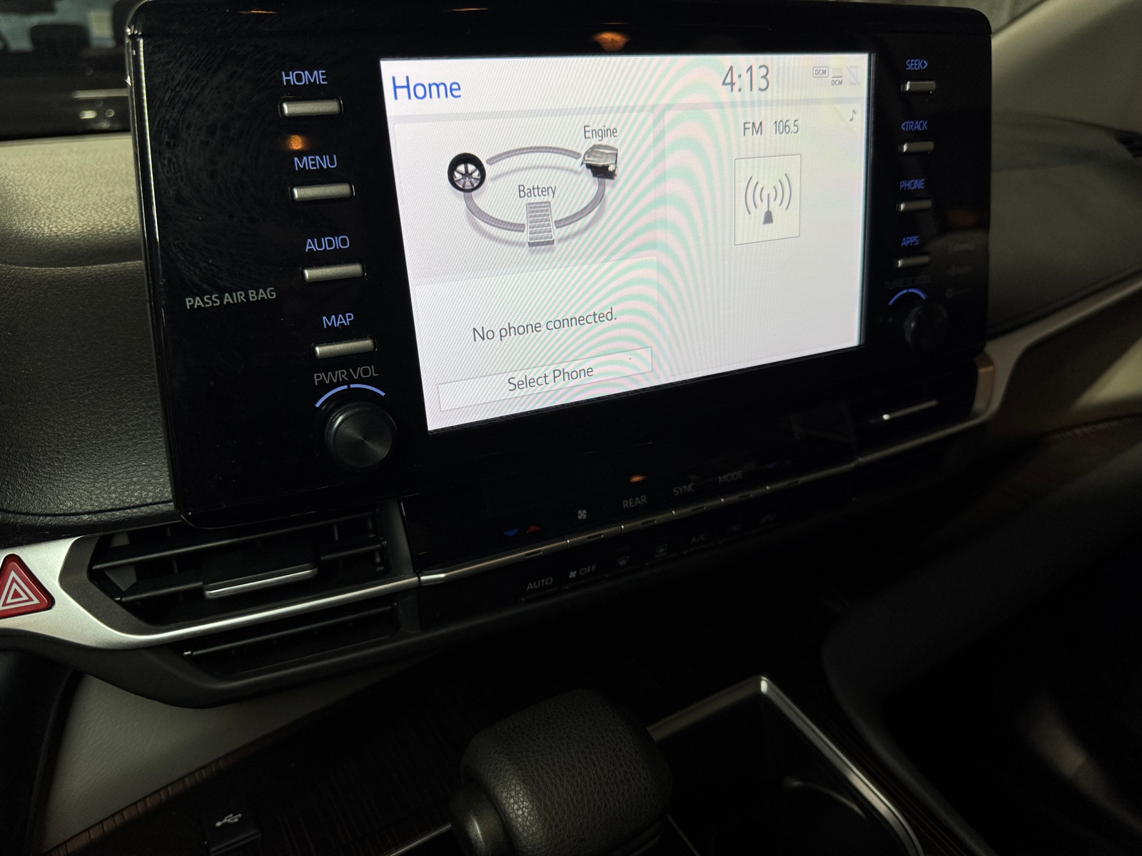 Thumbnail: 2024 Toyota Sienna - 4