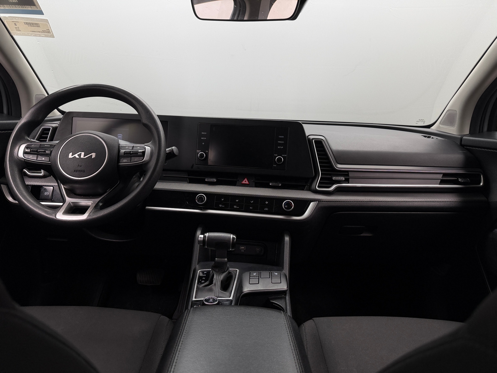 Thumbnail: 2023 Kia Sportage - 3