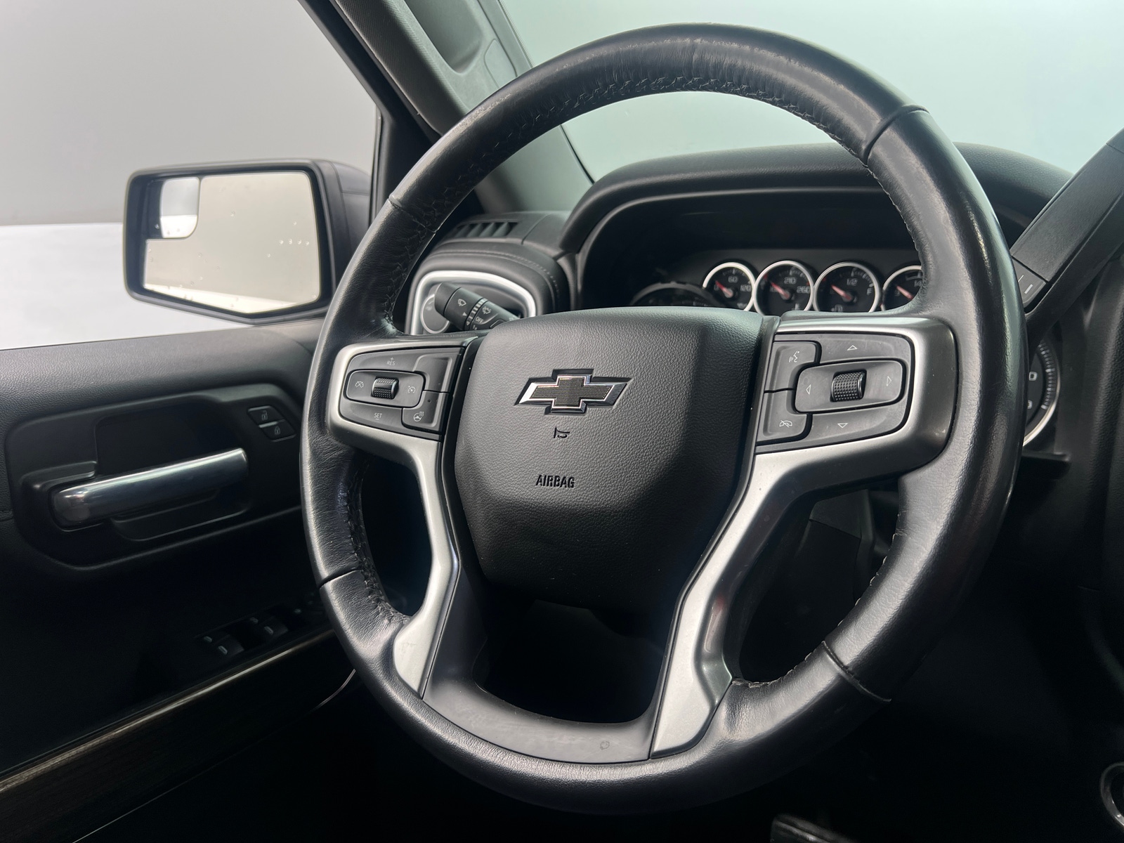 Thumbnail: 2021 Chevrolet Silverado 1500 - 5