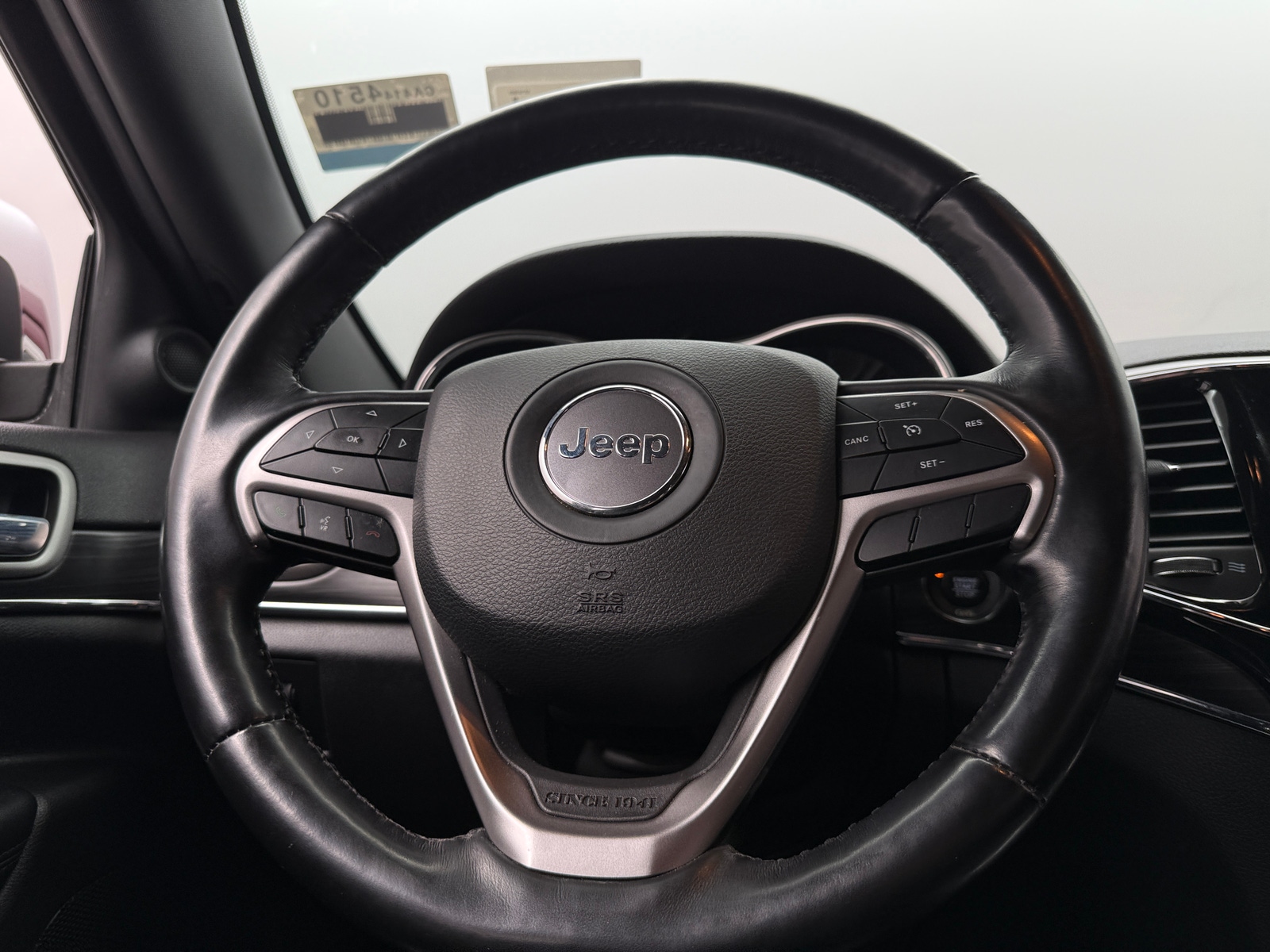 Thumbnail: 2021 Jeep Grand Cherokee - 4