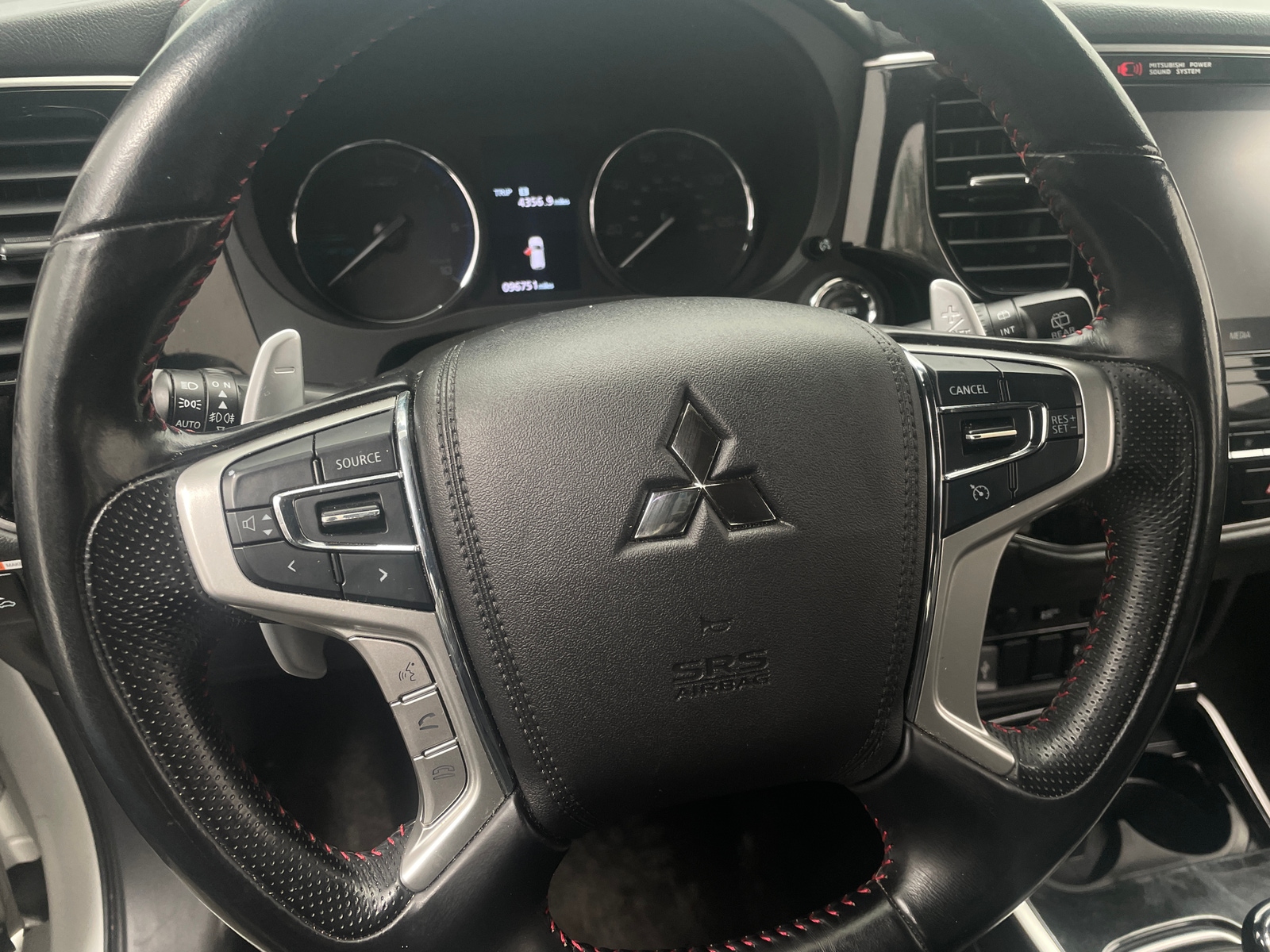 Thumbnail: 2021 Mitsubishi Outlander - 5