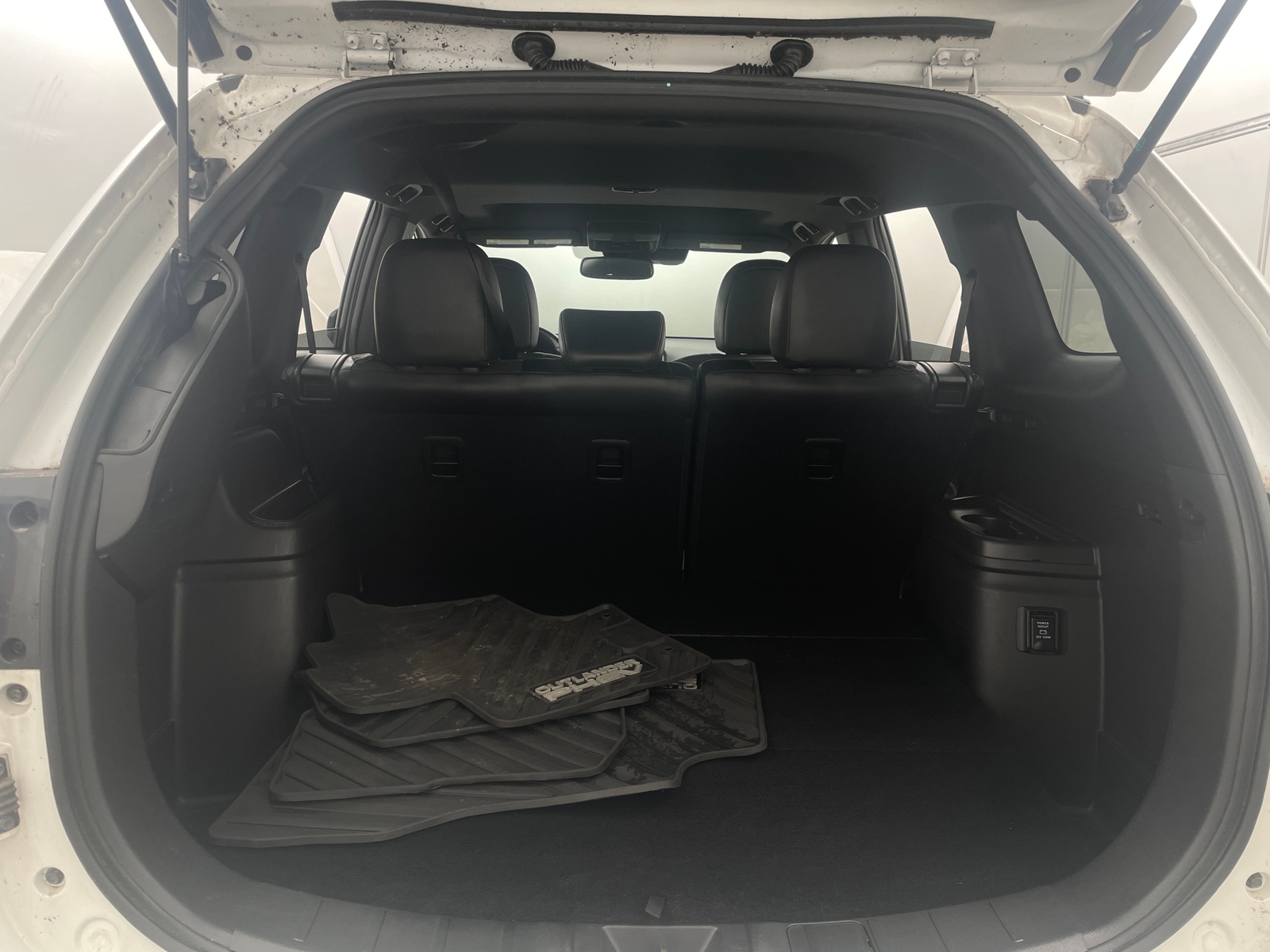 Thumbnail: 2021 Mitsubishi Outlander - 7