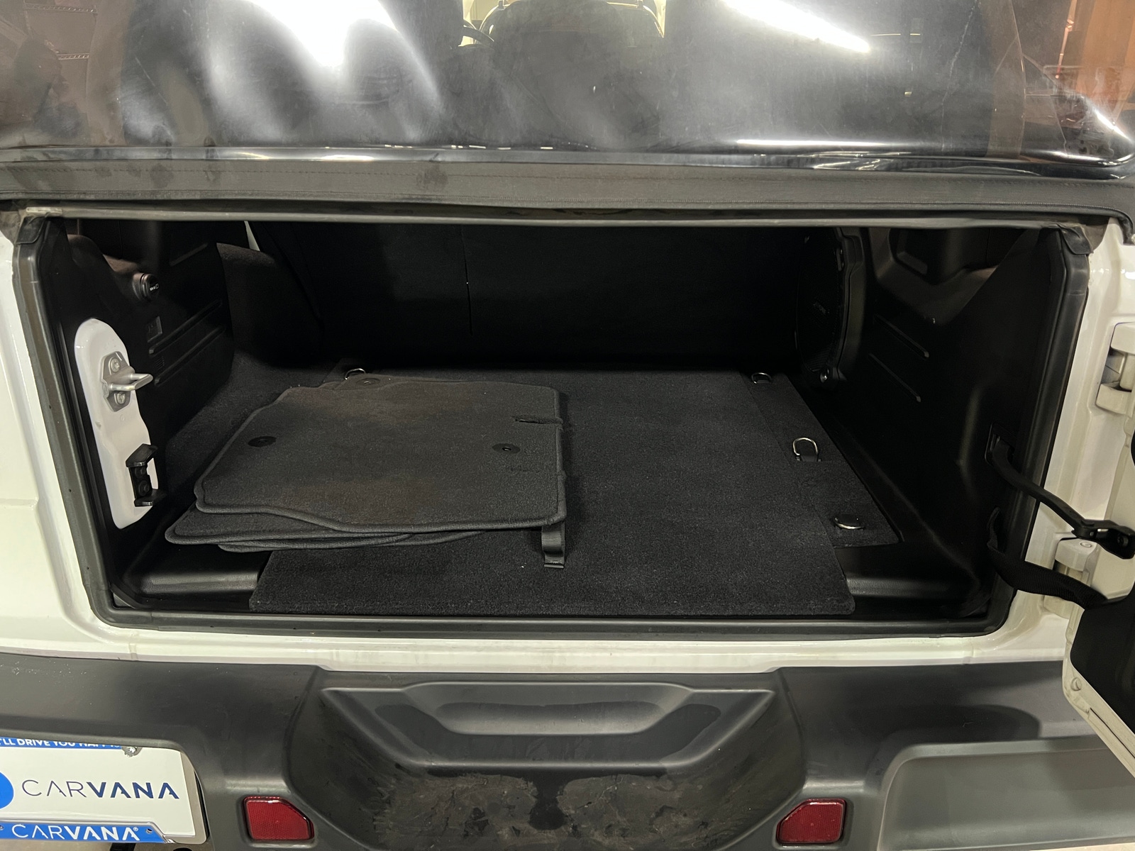 Thumbnail: 2019 Jeep Wrangler - 6