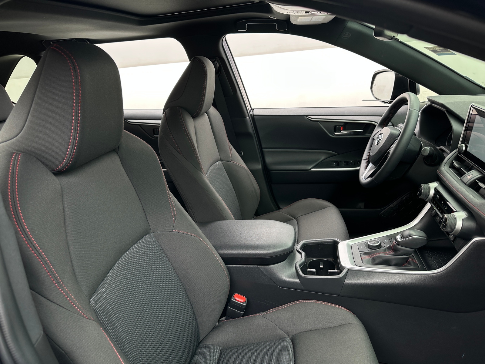 Thumbnail: 2025 Toyota RAV4 - 2