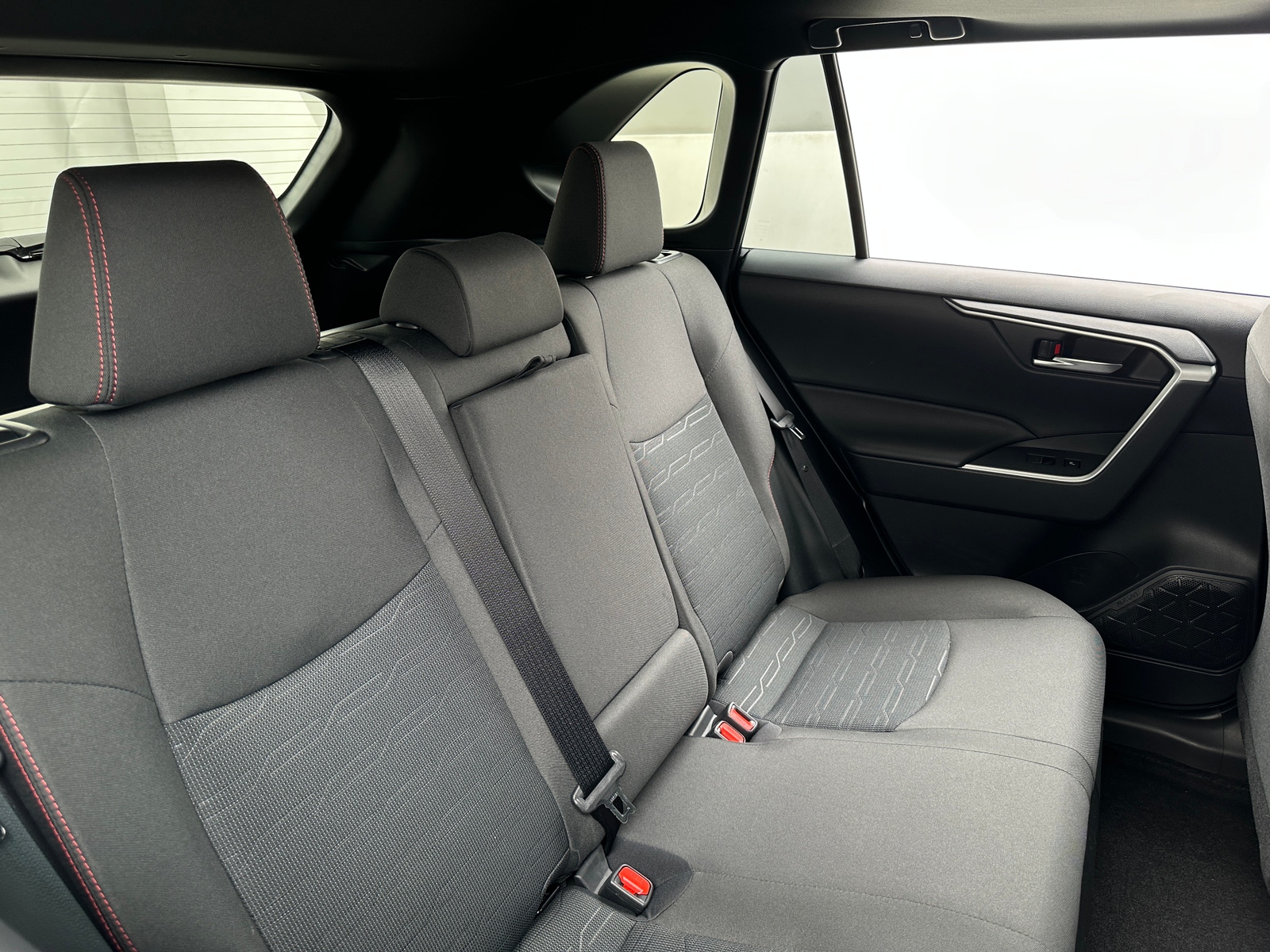 Thumbnail: 2025 Toyota RAV4 - 6