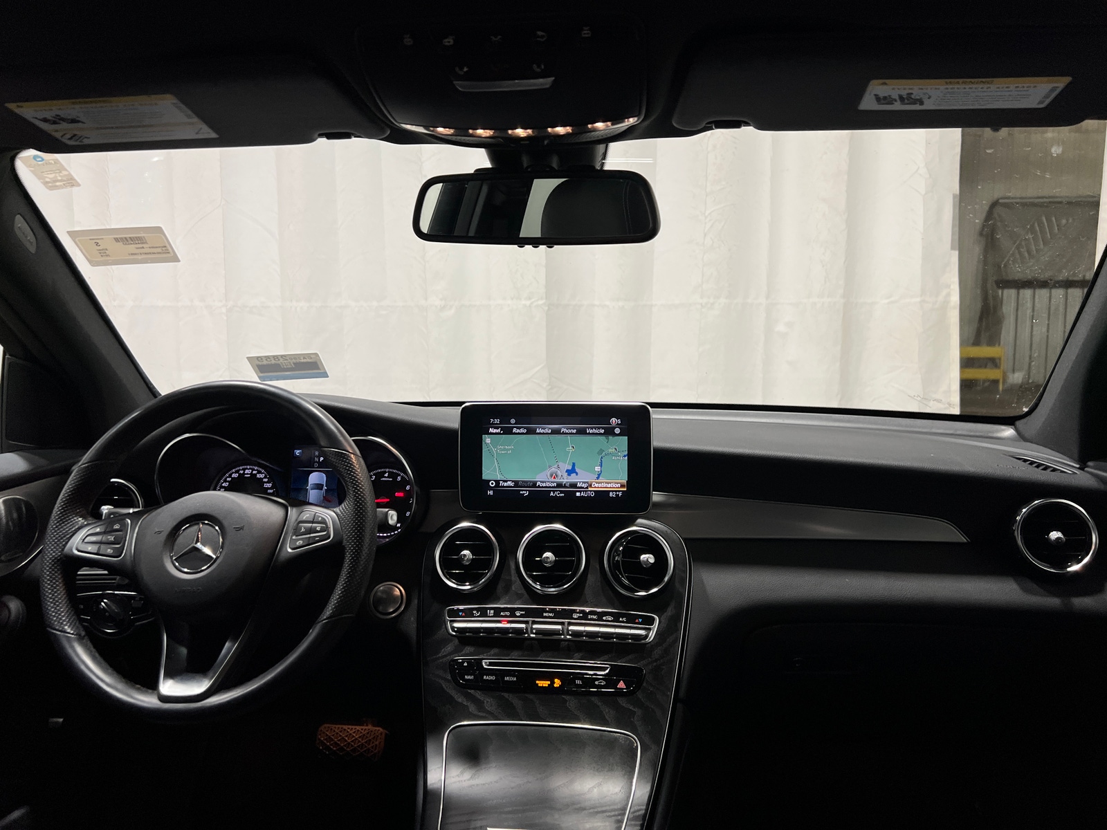 Thumbnail: 2019 Mercedes-Benz GLC - 2