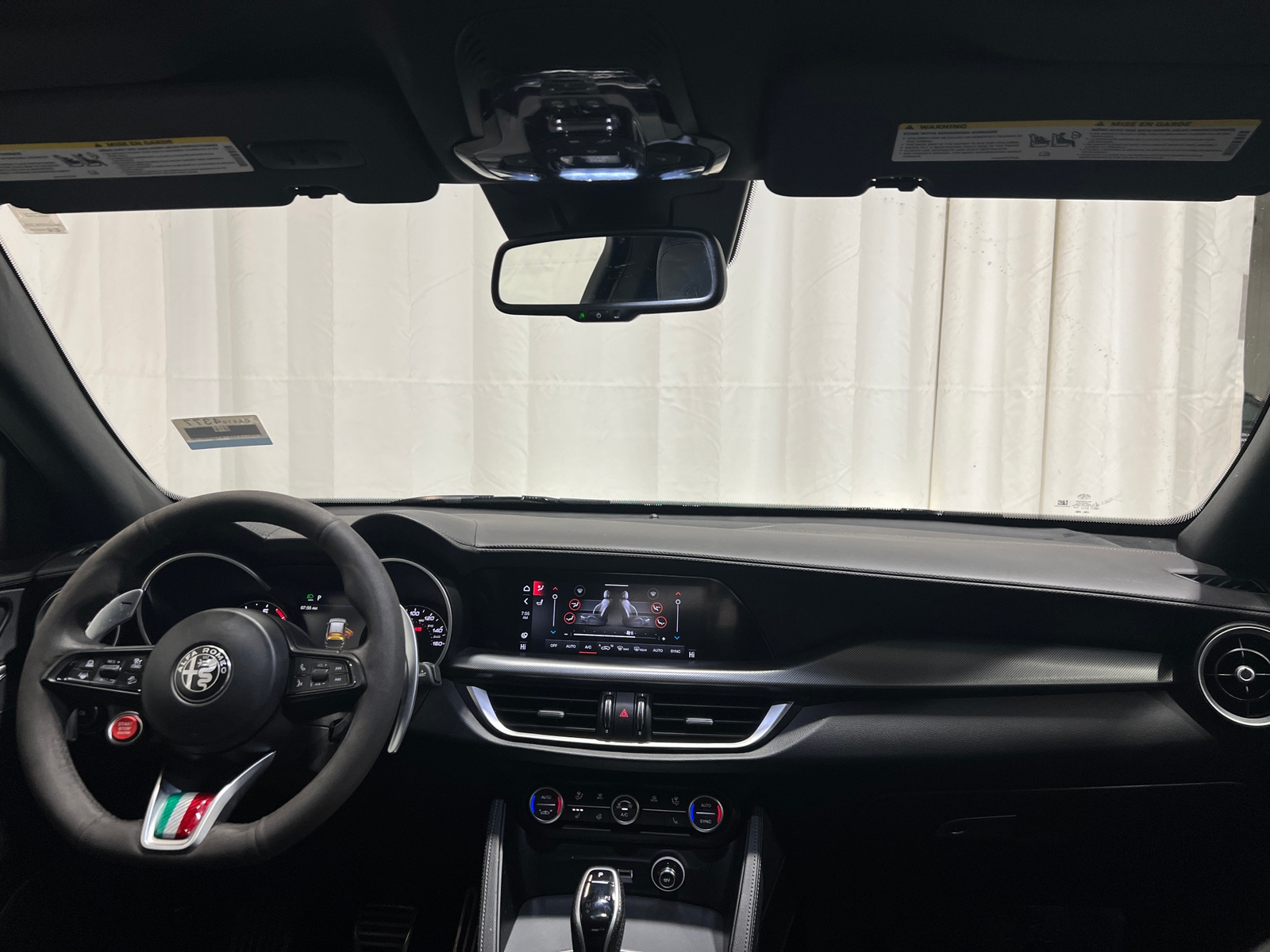 Thumbnail: 2021 Alfa Romeo Stelvio - 2