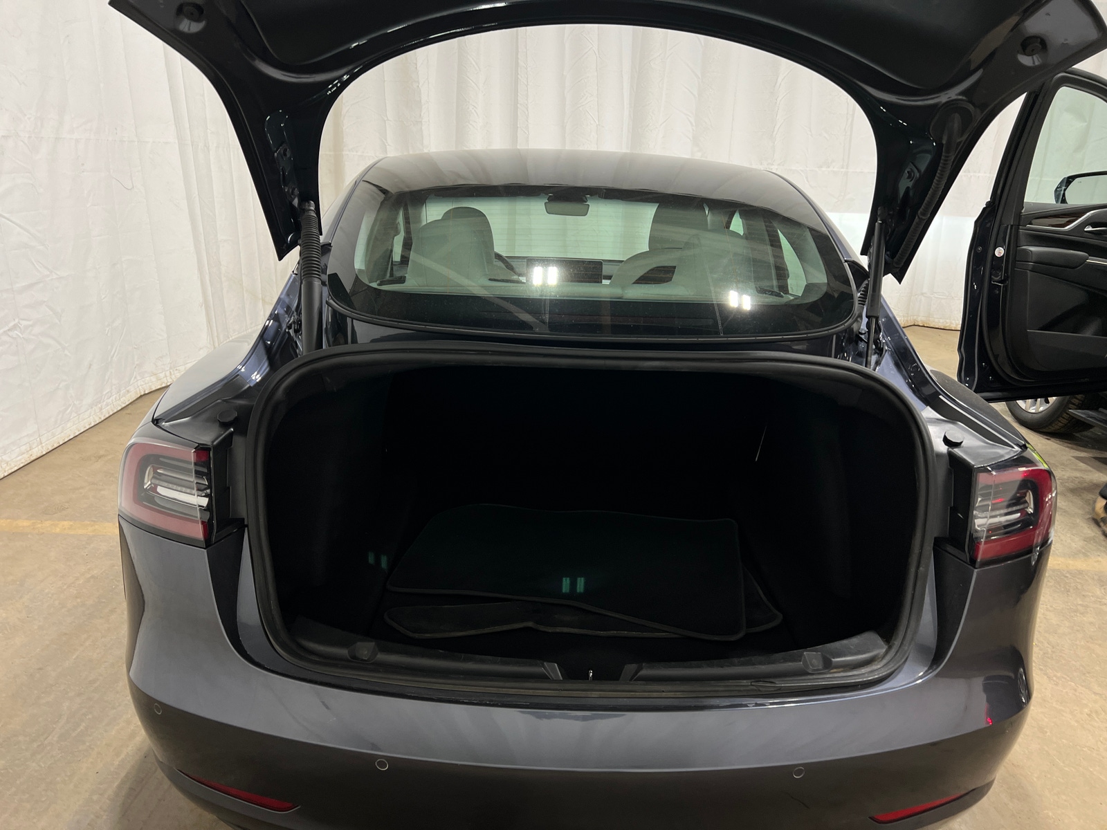 Thumbnail: 2021 Tesla Model 3 - 6