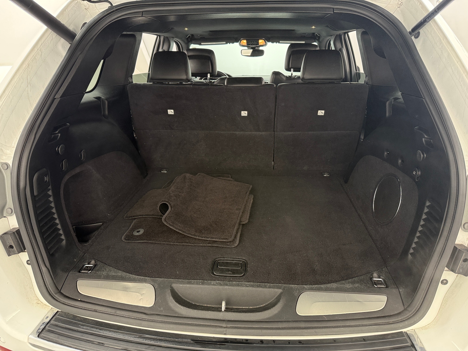 Thumbnail: 2019 Jeep Grand Cherokee - 6