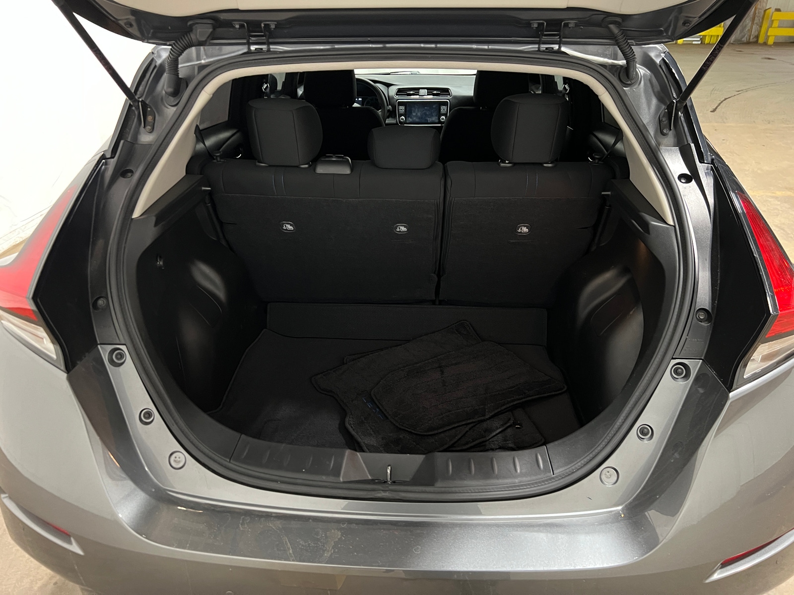 Thumbnail: 2023 Nissan Leaf - 7