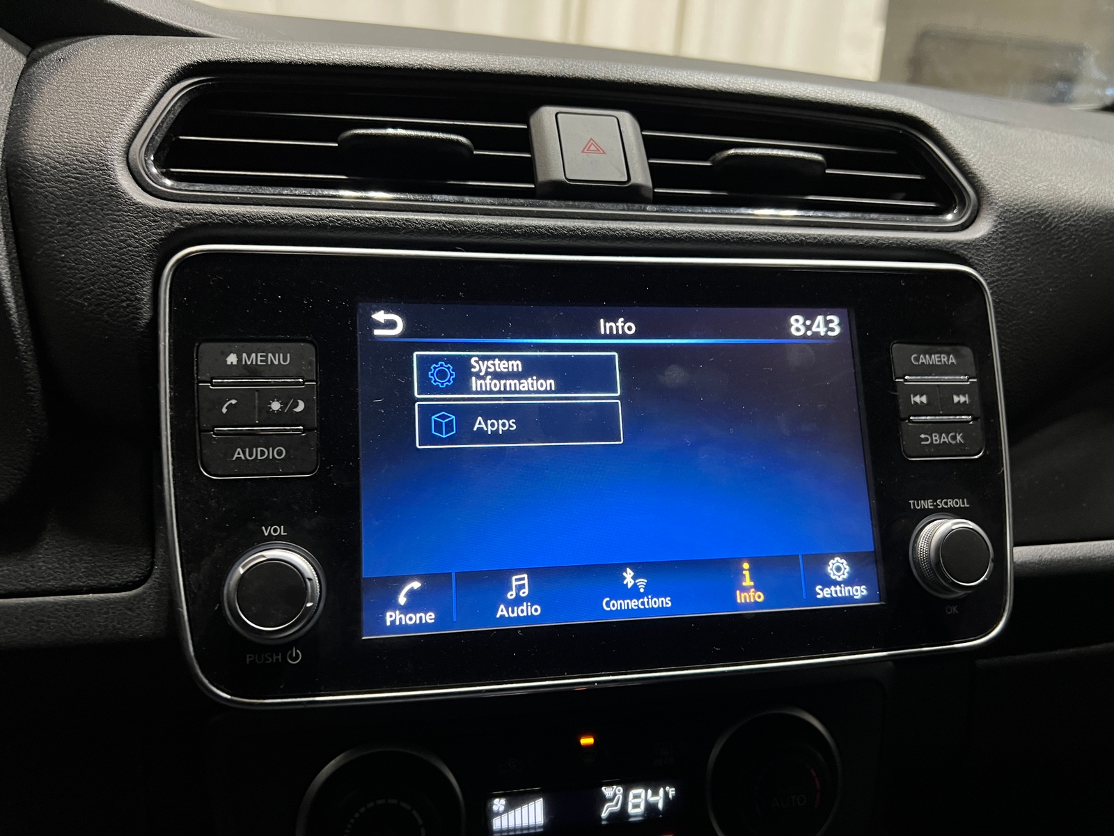 Thumbnail: 2023 Nissan Leaf - 4