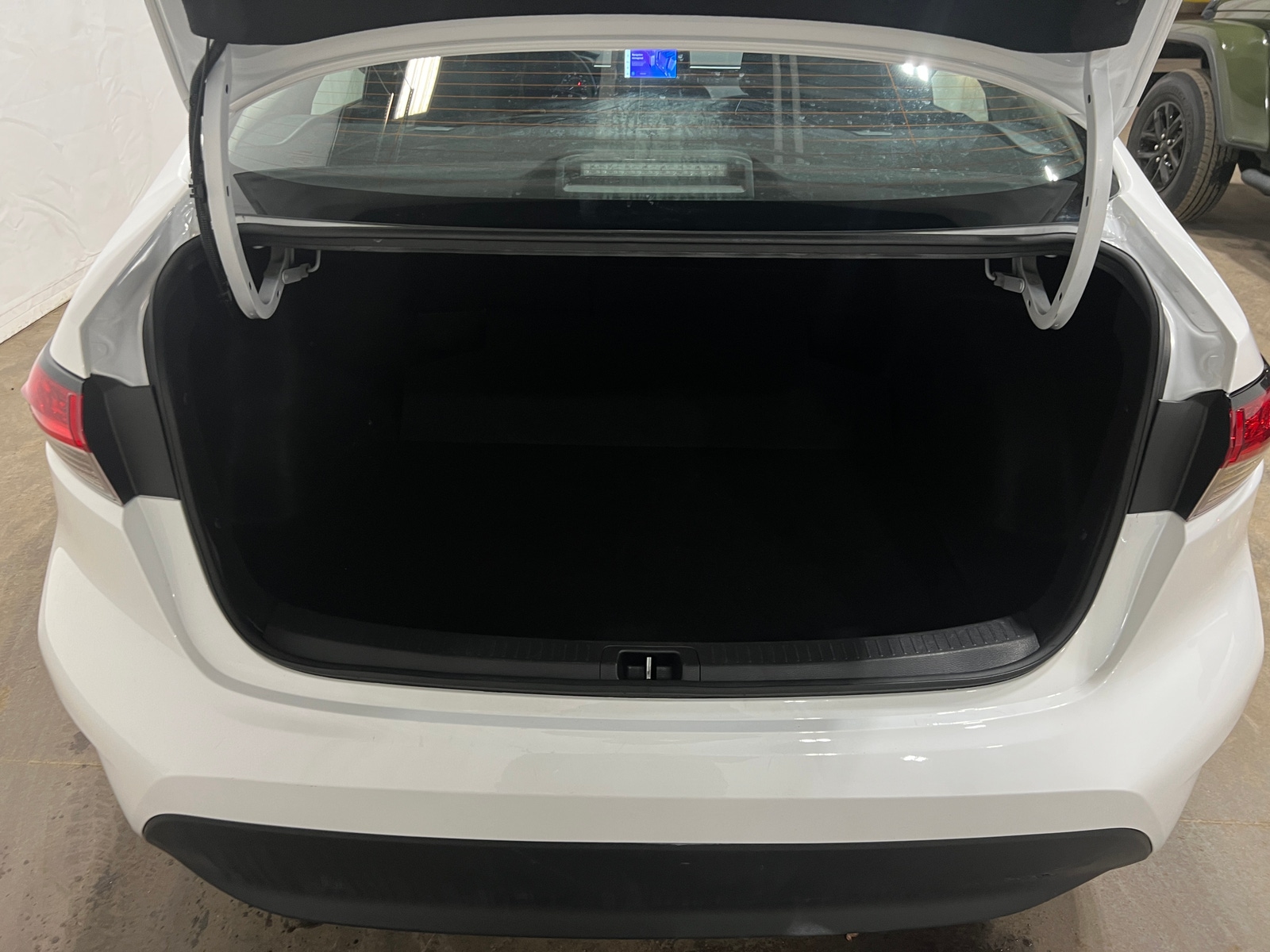 Thumbnail: 2024 Toyota Corolla - 7