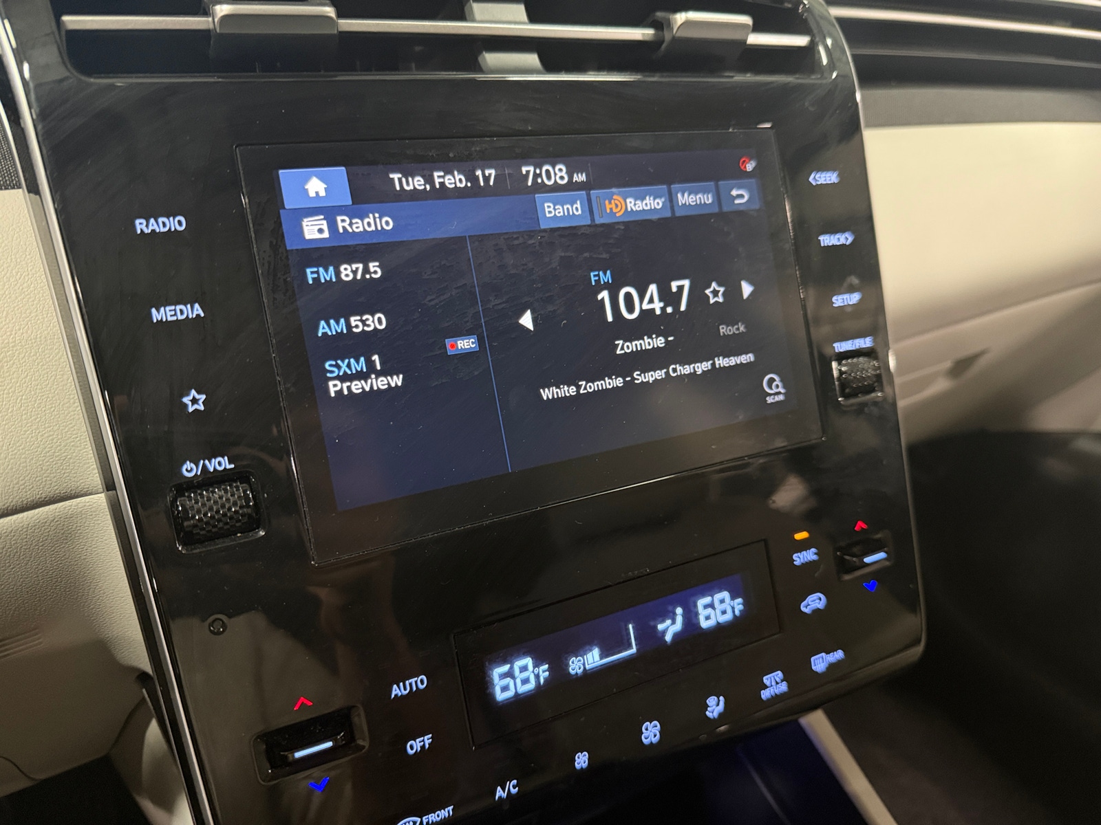 Thumbnail: 2023 Hyundai Tucson - 4