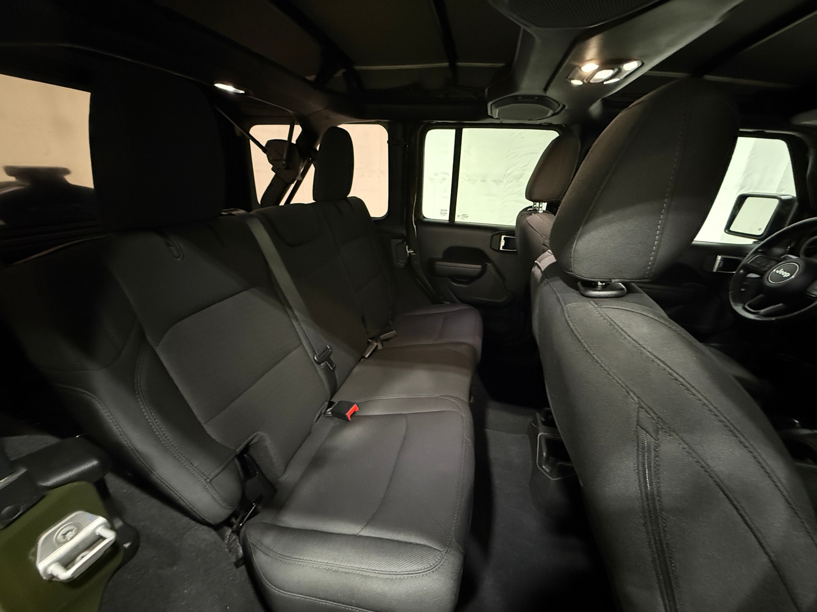 Thumbnail: 2022 Jeep Wrangler - 6