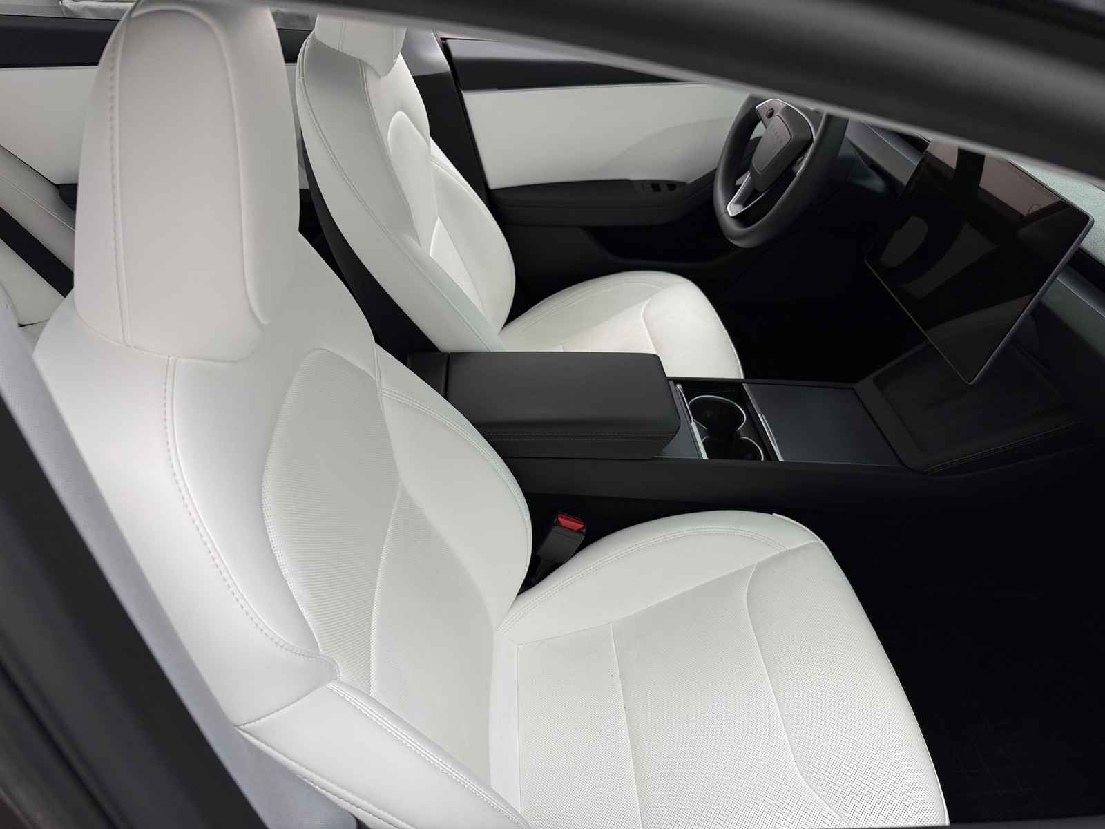 Thumbnail: 2025 Tesla Model 3 - 2