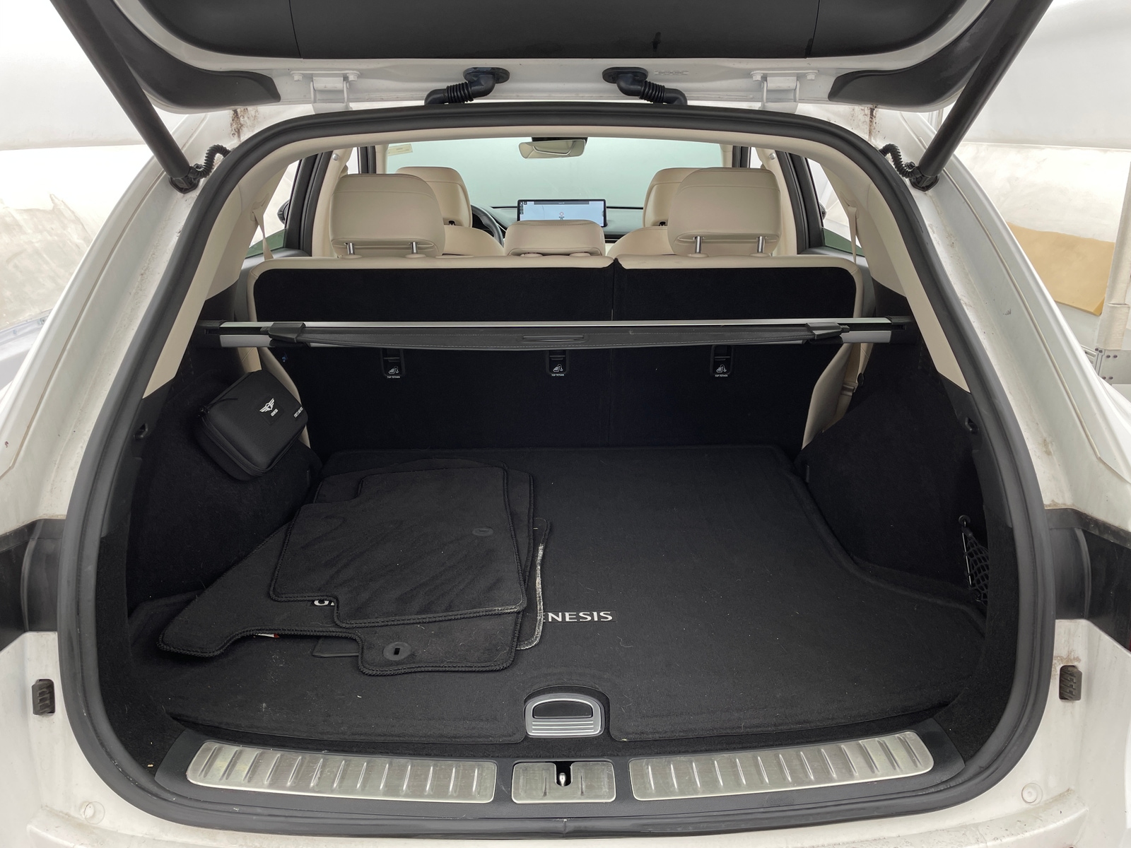 Thumbnail: 2023 Genesis GV70 - 6