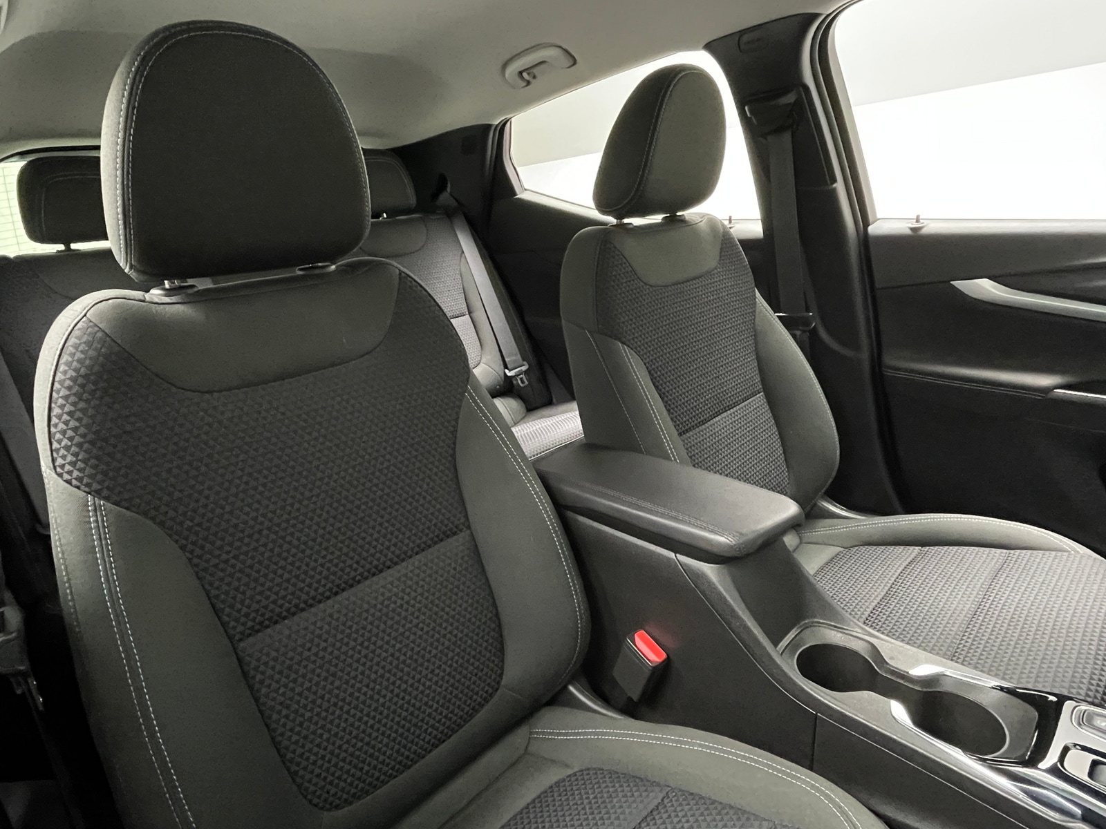 Thumbnail: 2023 Chevrolet Bolt EUV - 2