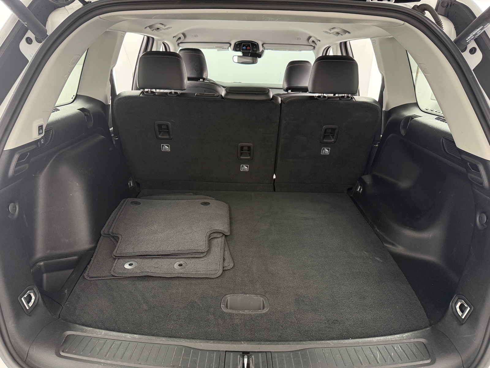 Thumbnail: 2023 Jeep Grand Cherokee - 6