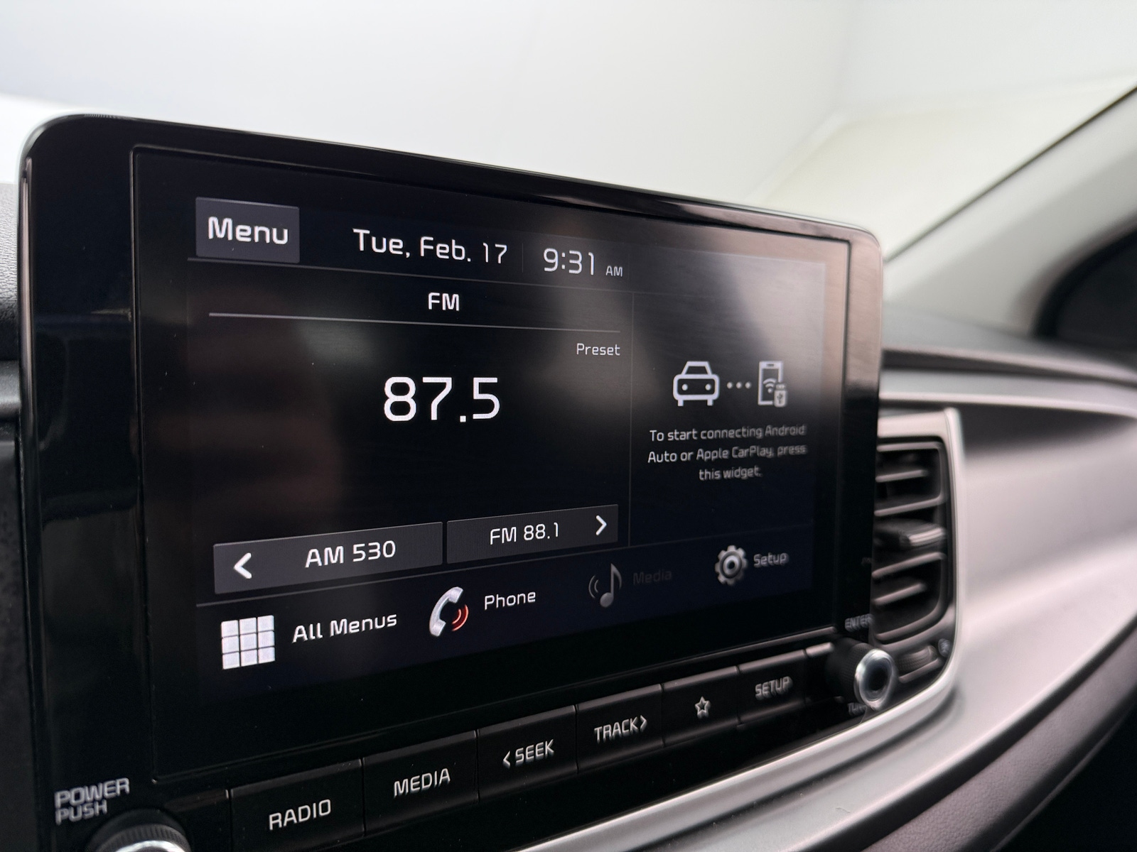 Thumbnail: 2021 Kia Rio - 4