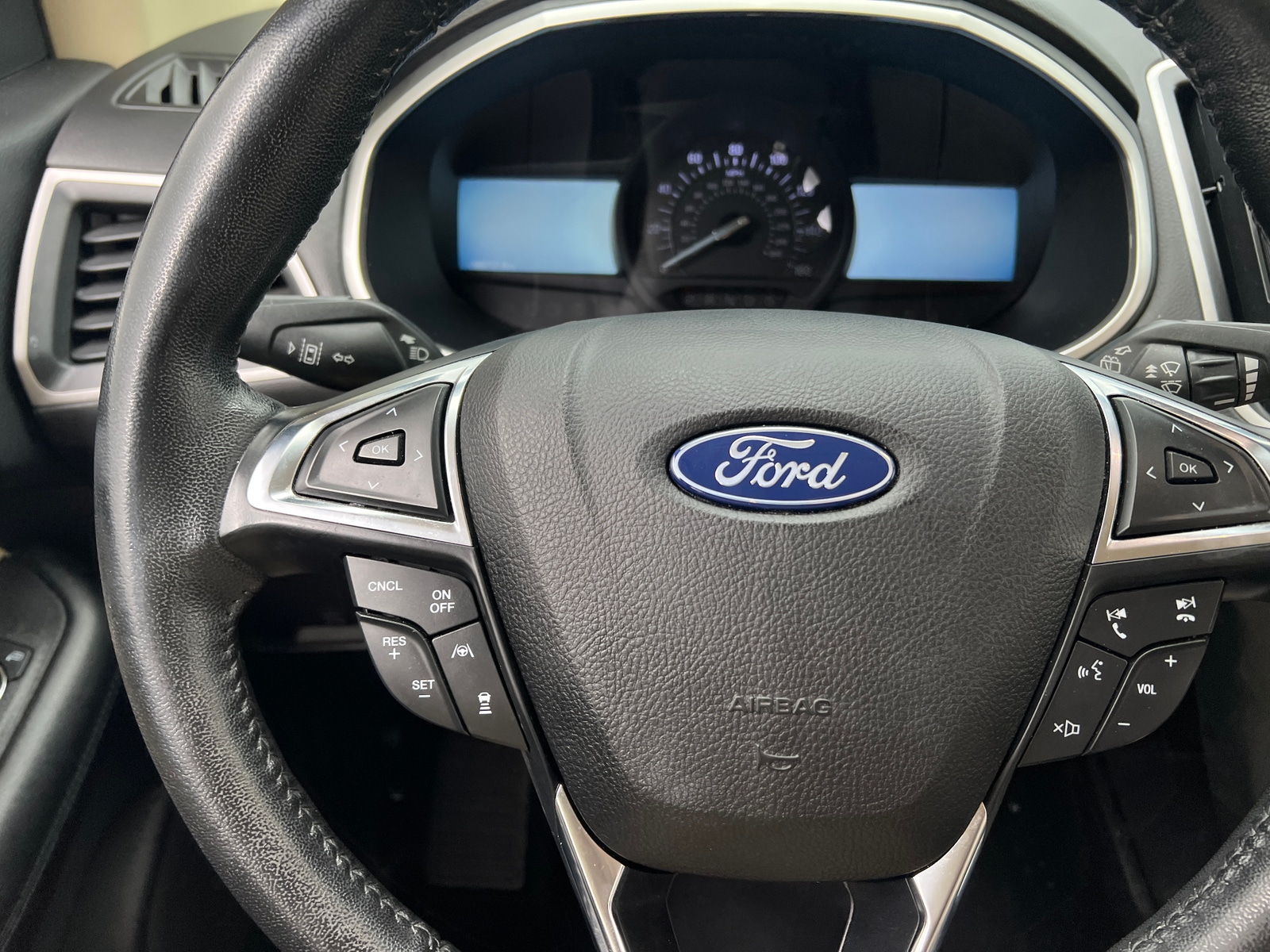 Thumbnail: 2021 Ford Edge - 4