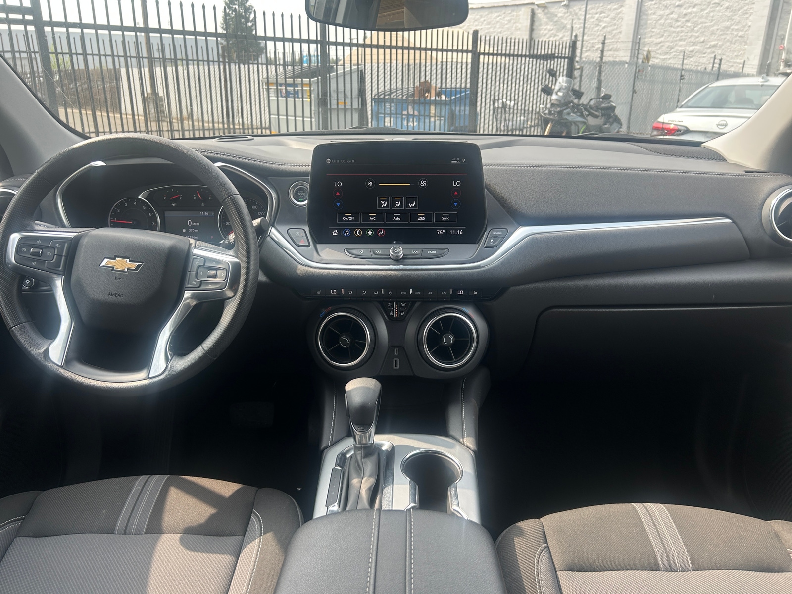 Thumbnail: 2025 Chevrolet Blazer - 3