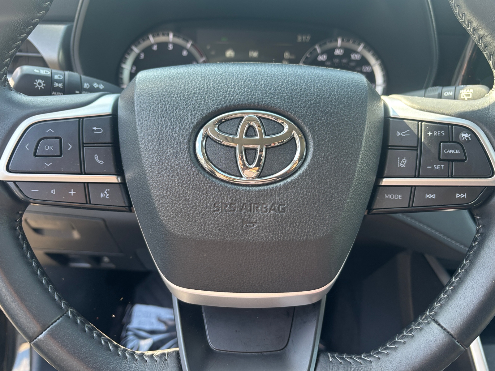 Thumbnail: 2025 Toyota Highlander - 5