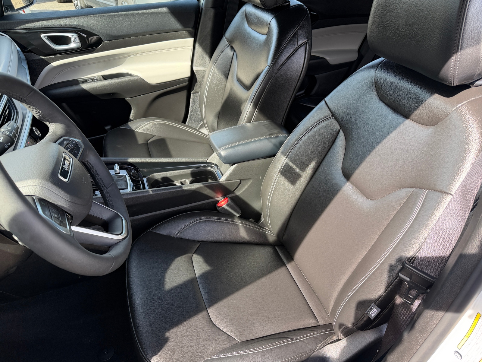 Thumbnail: 2025 Jeep Compass - 2