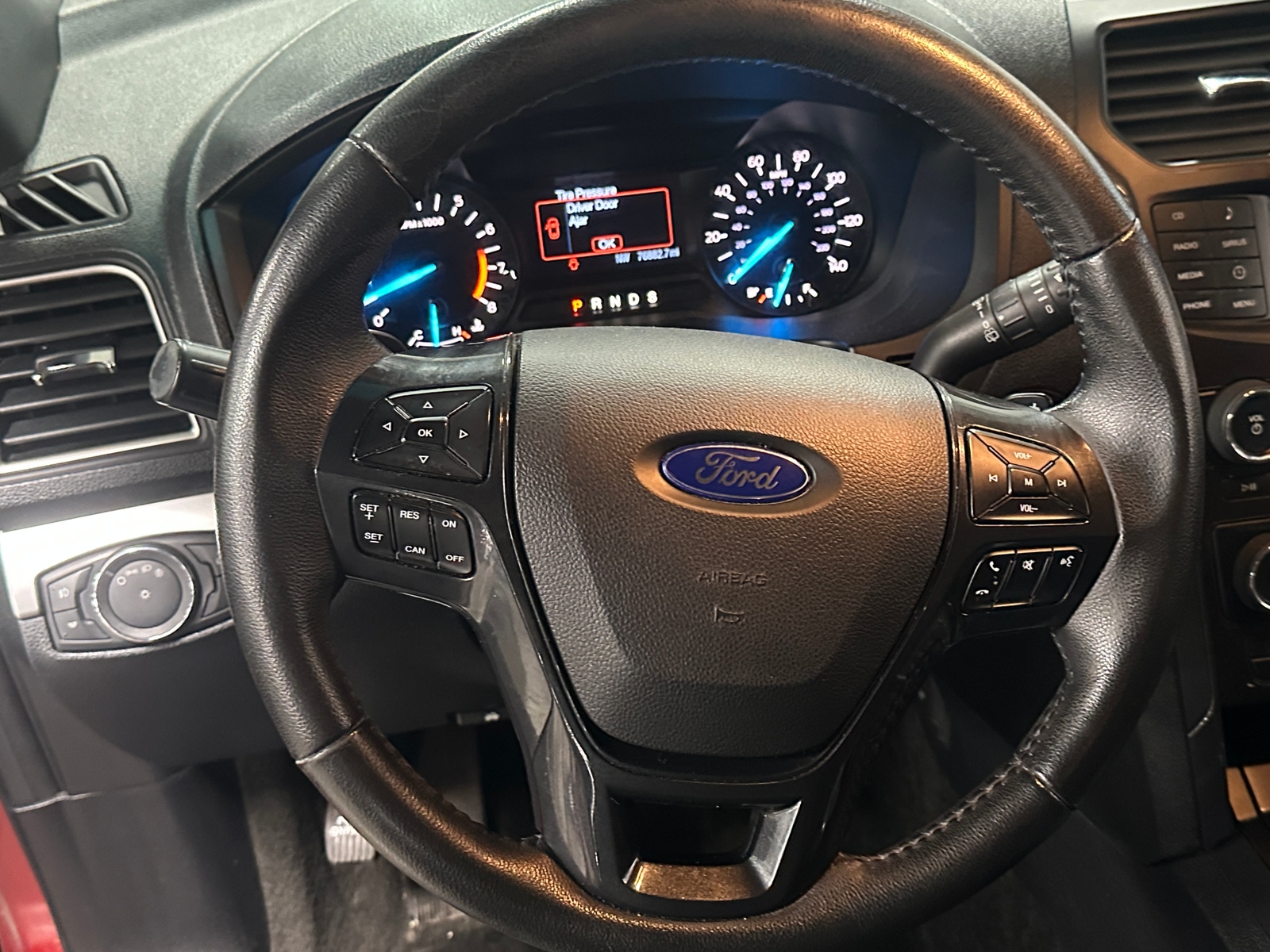 Thumbnail: 2016 Ford Explorer - 5