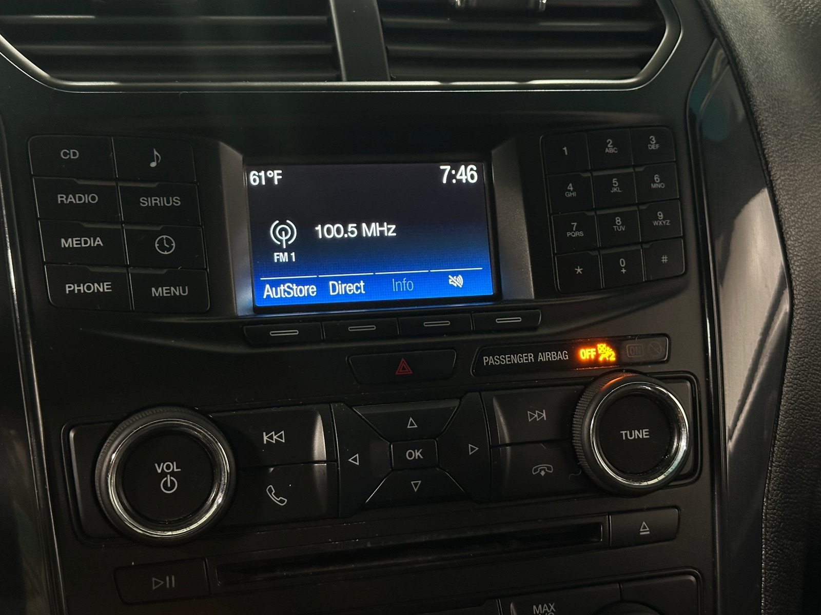 Thumbnail: 2016 Ford Explorer - 4