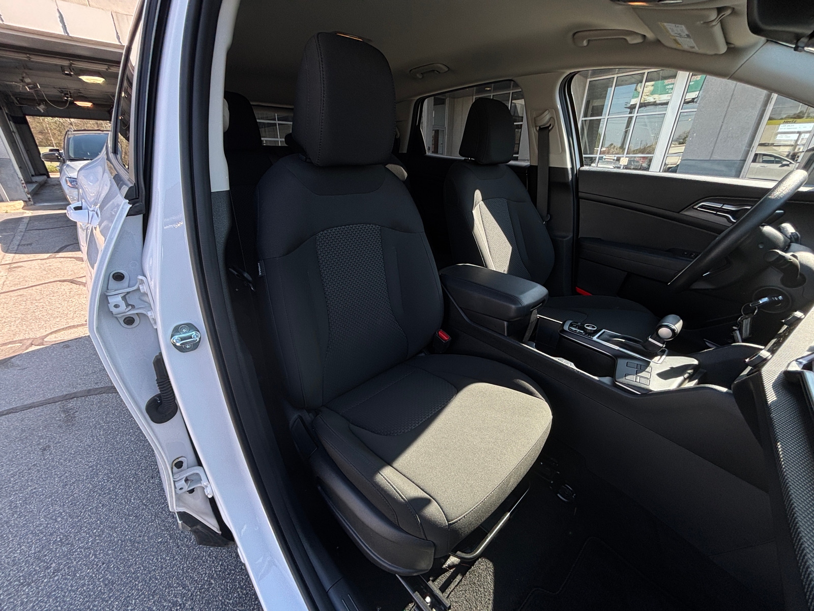 Thumbnail: 2025 Kia Sportage - 2