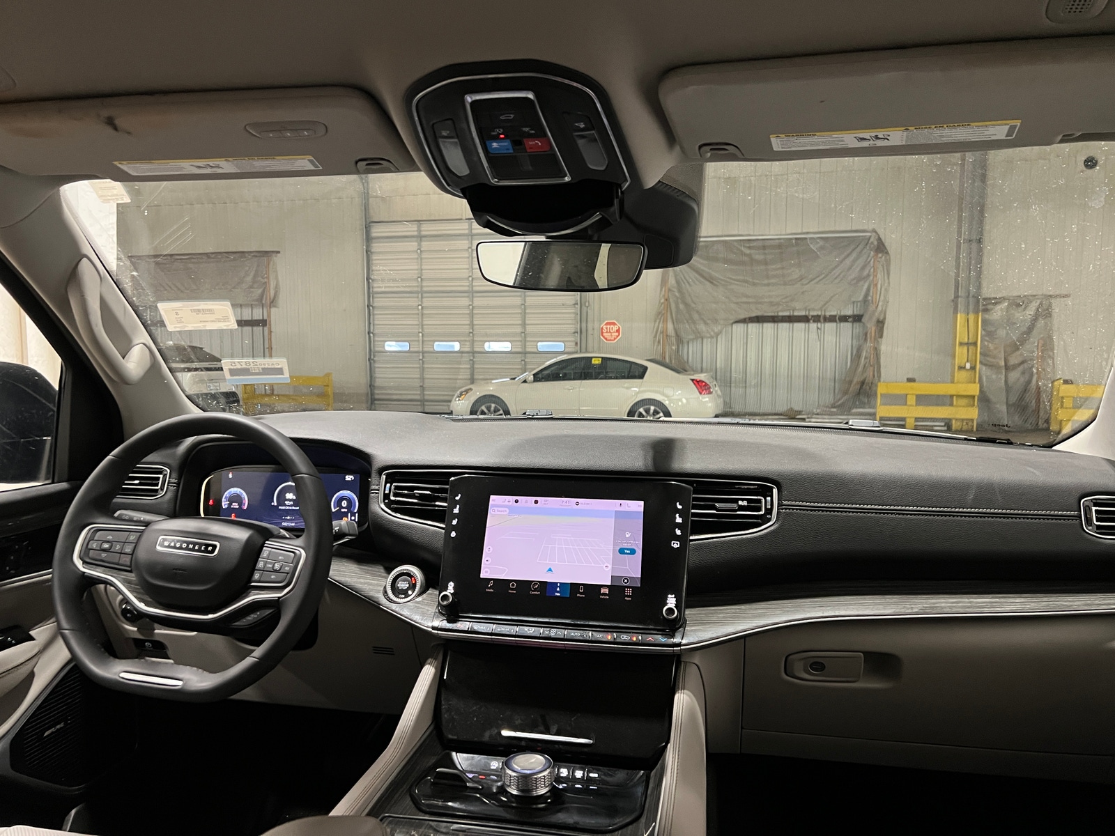 Thumbnail: 2022 Jeep Wagoneer - 2