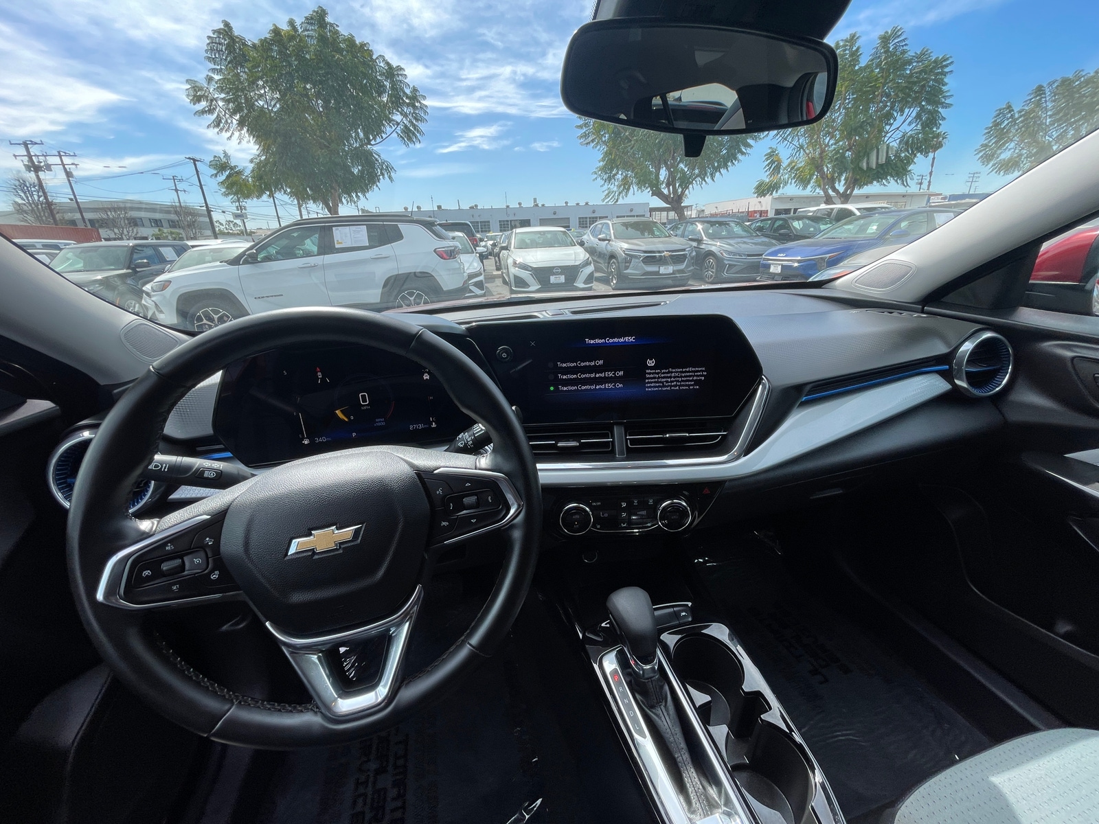 Thumbnail: 2025 Chevrolet Trax - 3