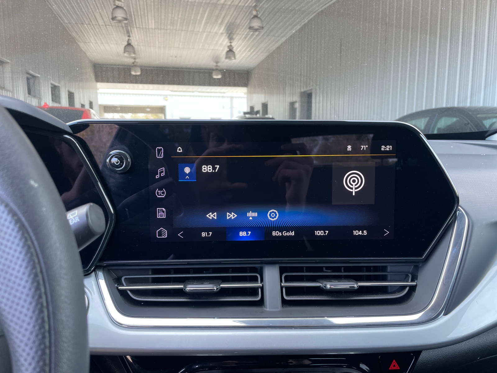 Thumbnail: 2025 Chevrolet Trax - 4