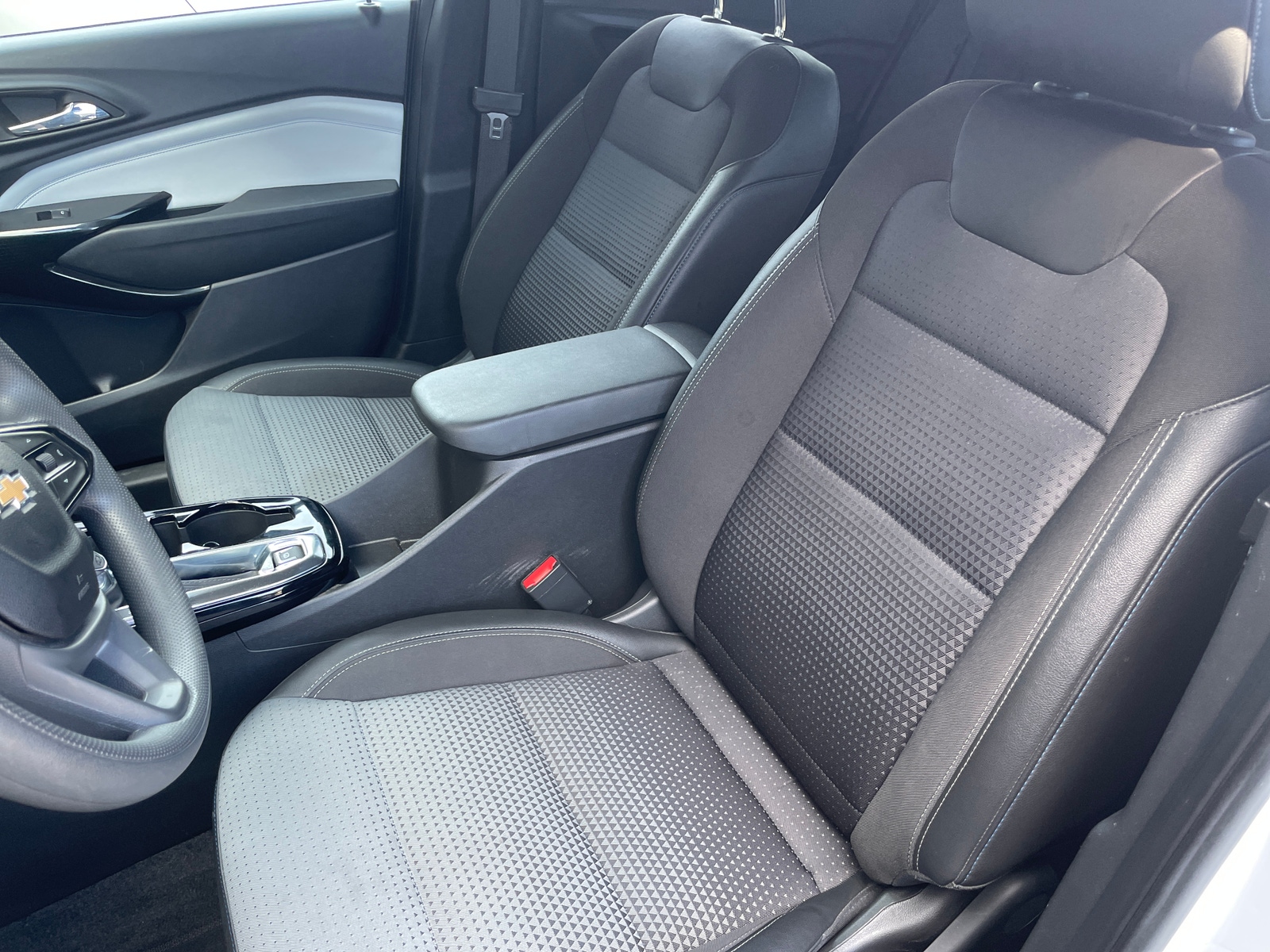 Thumbnail: 2025 Chevrolet Trax - 2