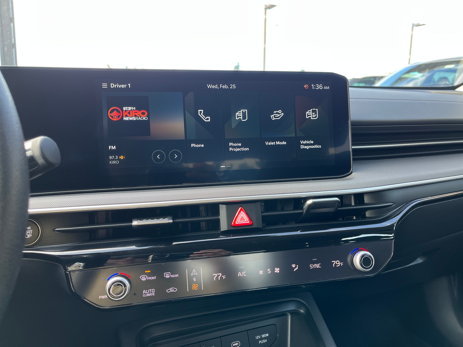 Thumbnail: 2025 Kia K5 - 4