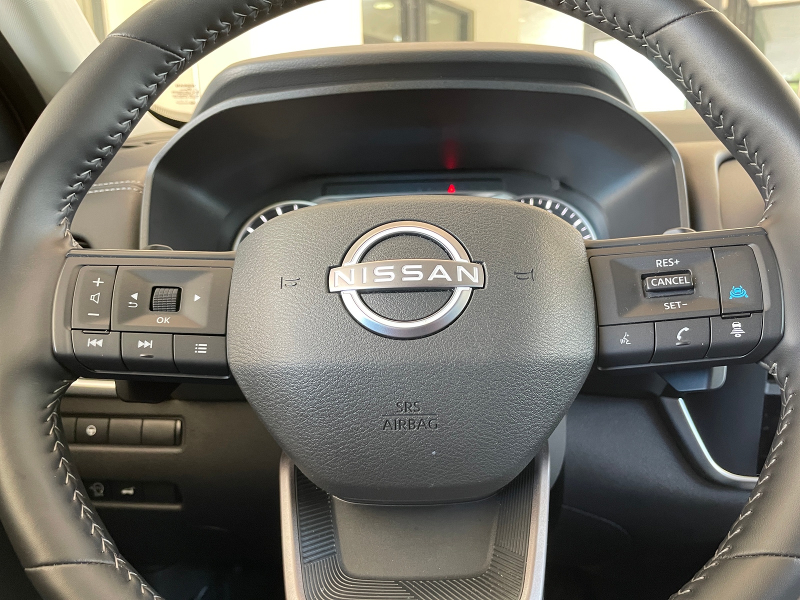 Thumbnail: 2025 Nissan Rogue - 5