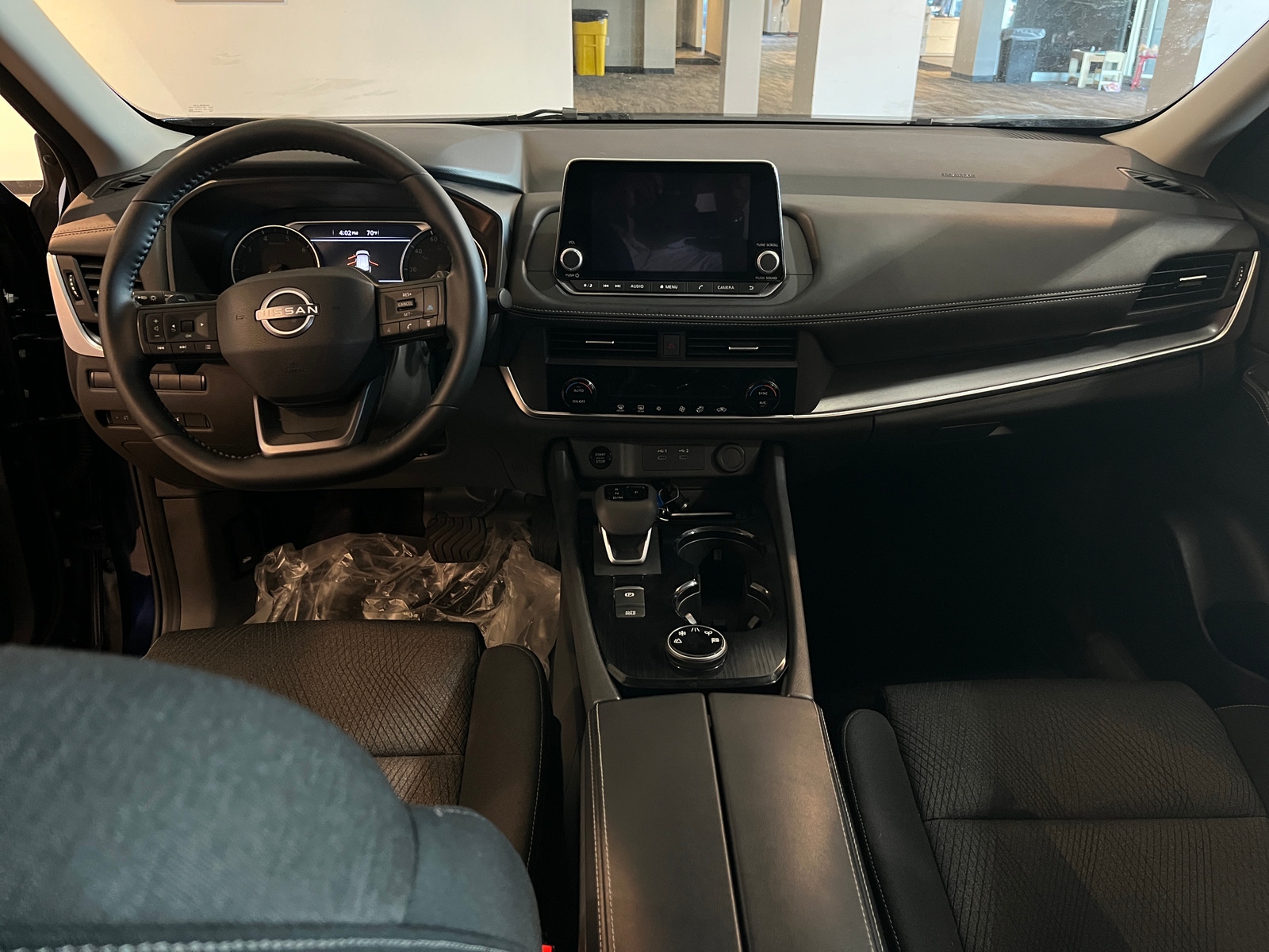 Thumbnail: 2025 Nissan Rogue - 3