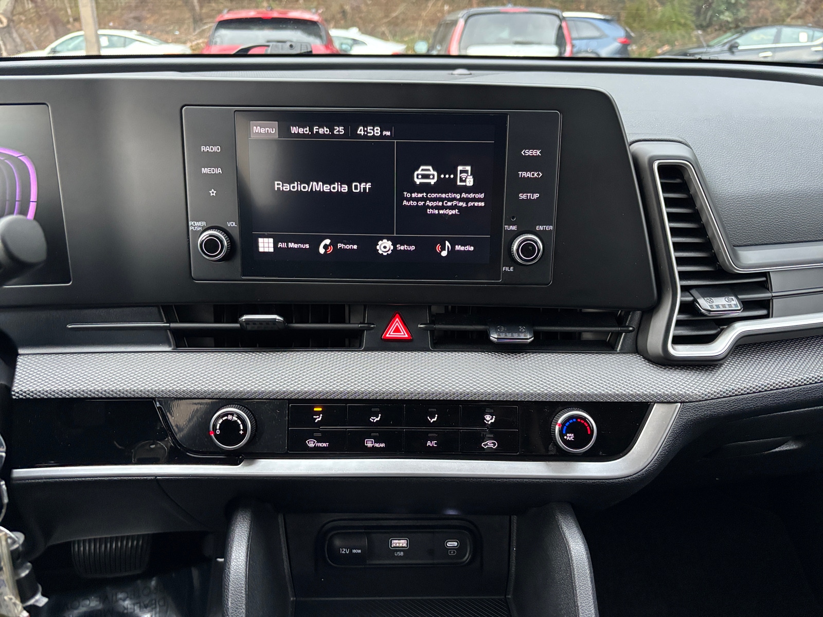 Thumbnail: 2025 Kia Sportage - 4