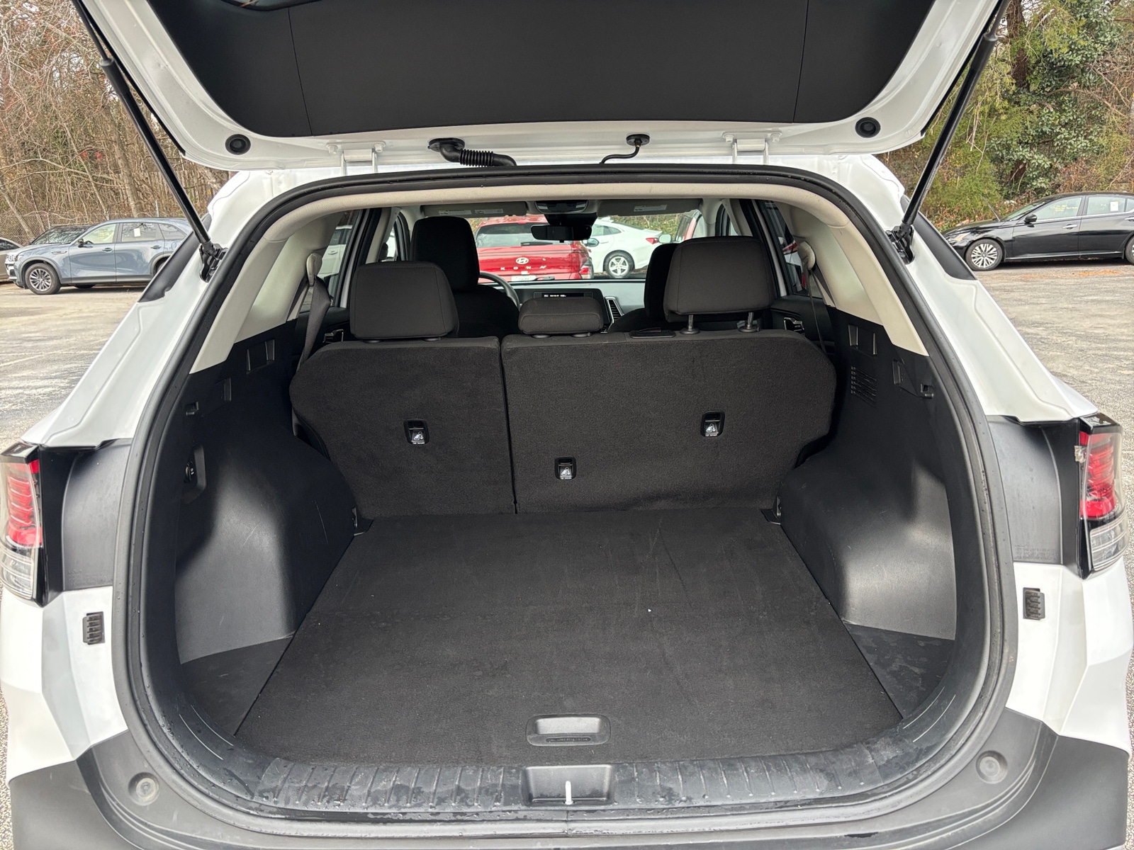 Thumbnail: 2025 Kia Sportage - 6