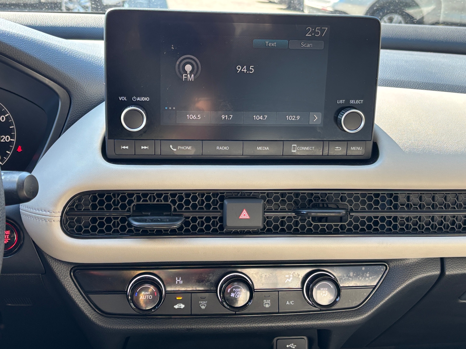 Thumbnail: 2025 Honda HR-V - 4