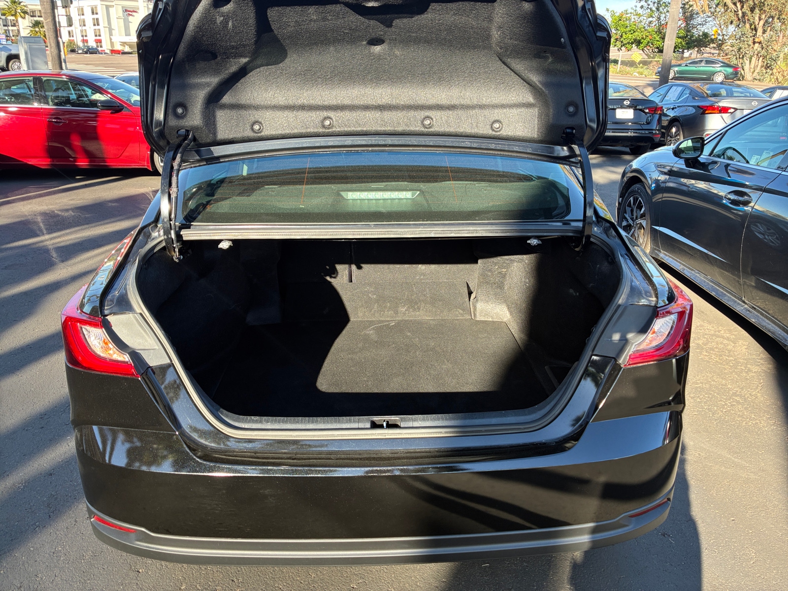 Thumbnail: 2025 Toyota Camry - 6