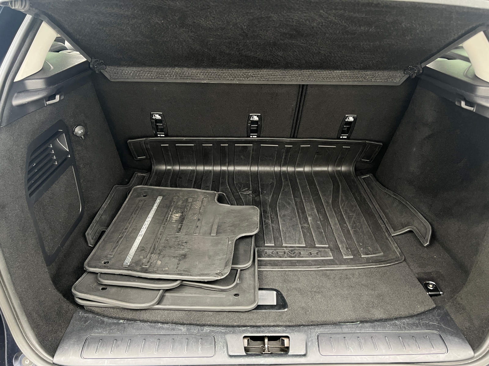 Thumbnail: 2016 Land Rover Range Rover Evoque - 6