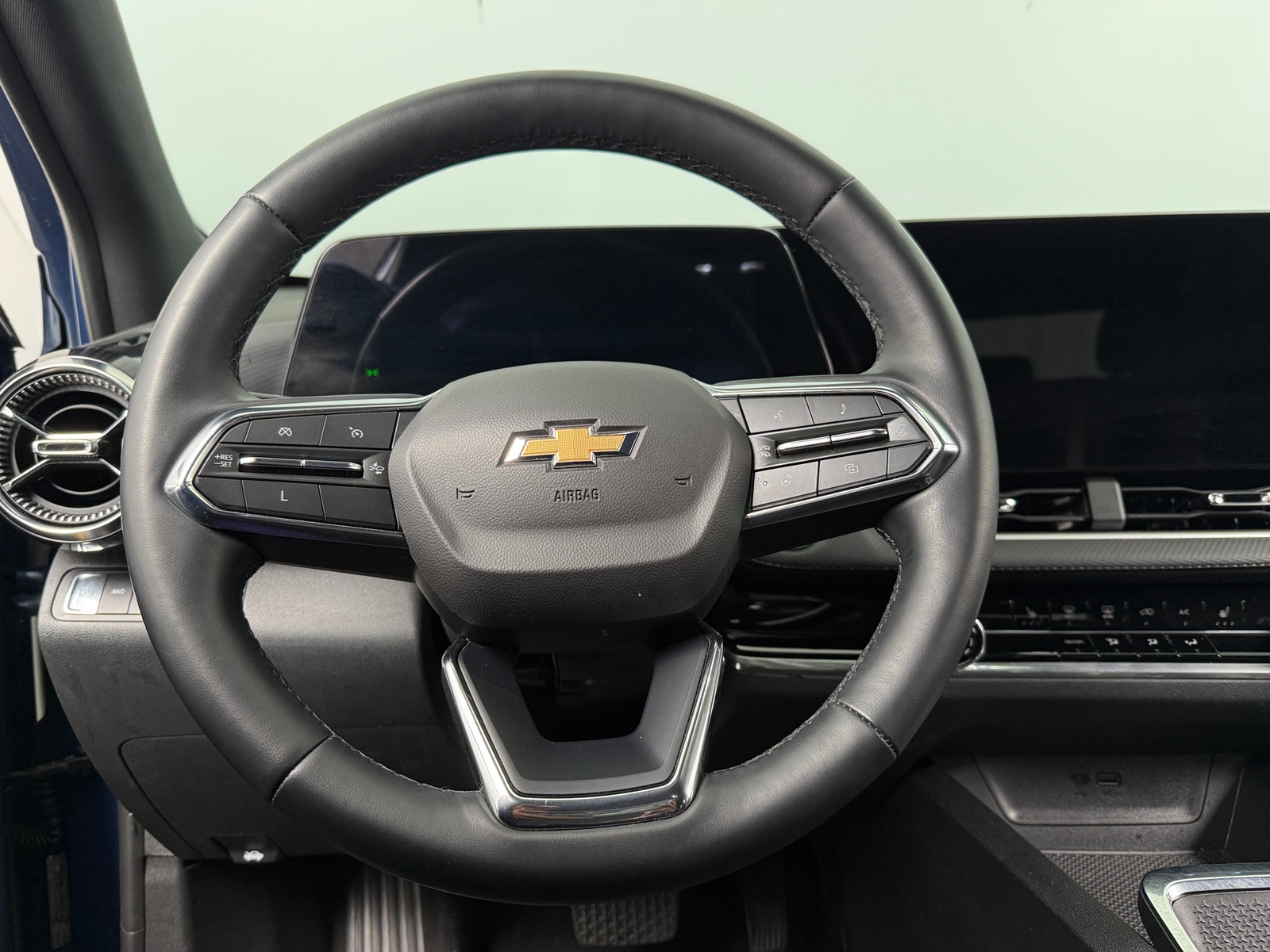 Thumbnail: 2025 Chevrolet Equinox - 5