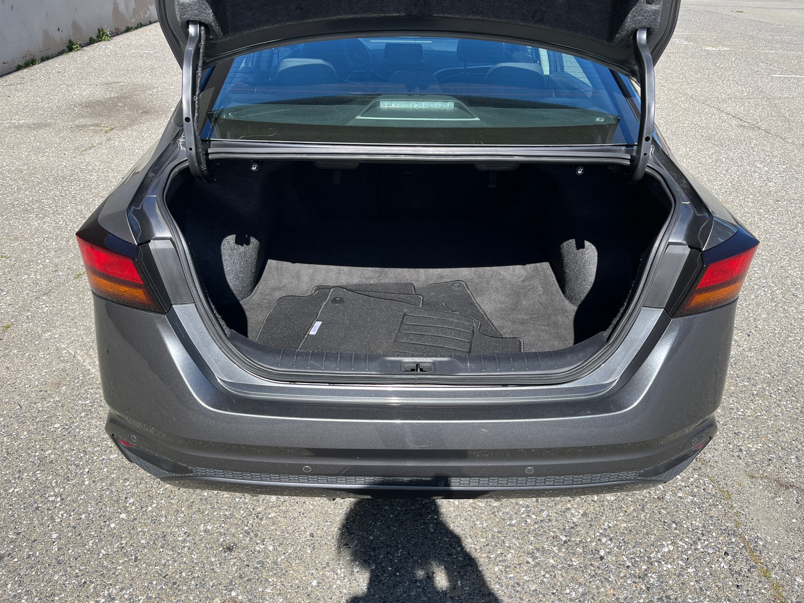 Thumbnail: 2025 Nissan Altima - 6