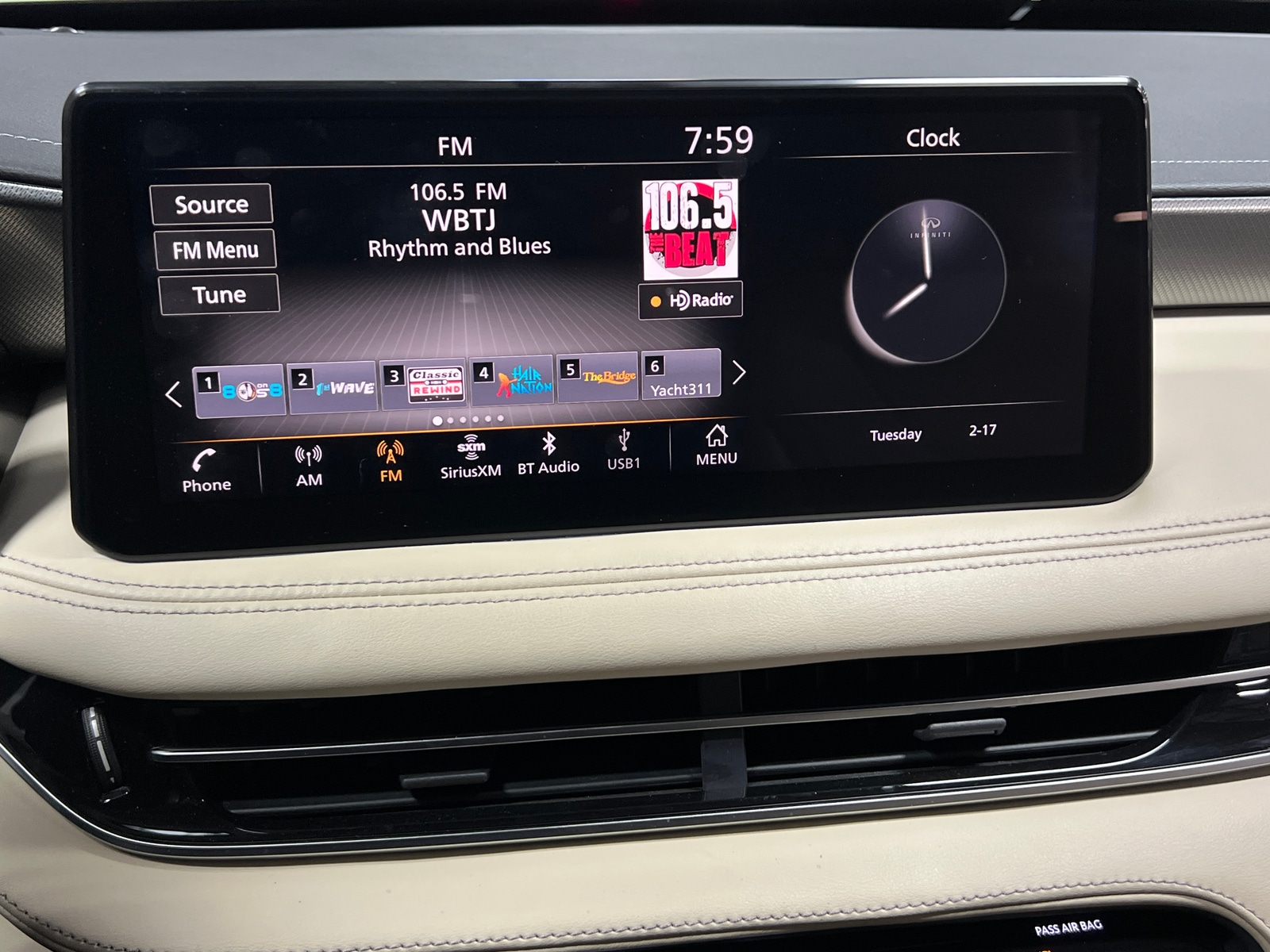 Thumbnail: 2023 INFINITI QX60 - 3